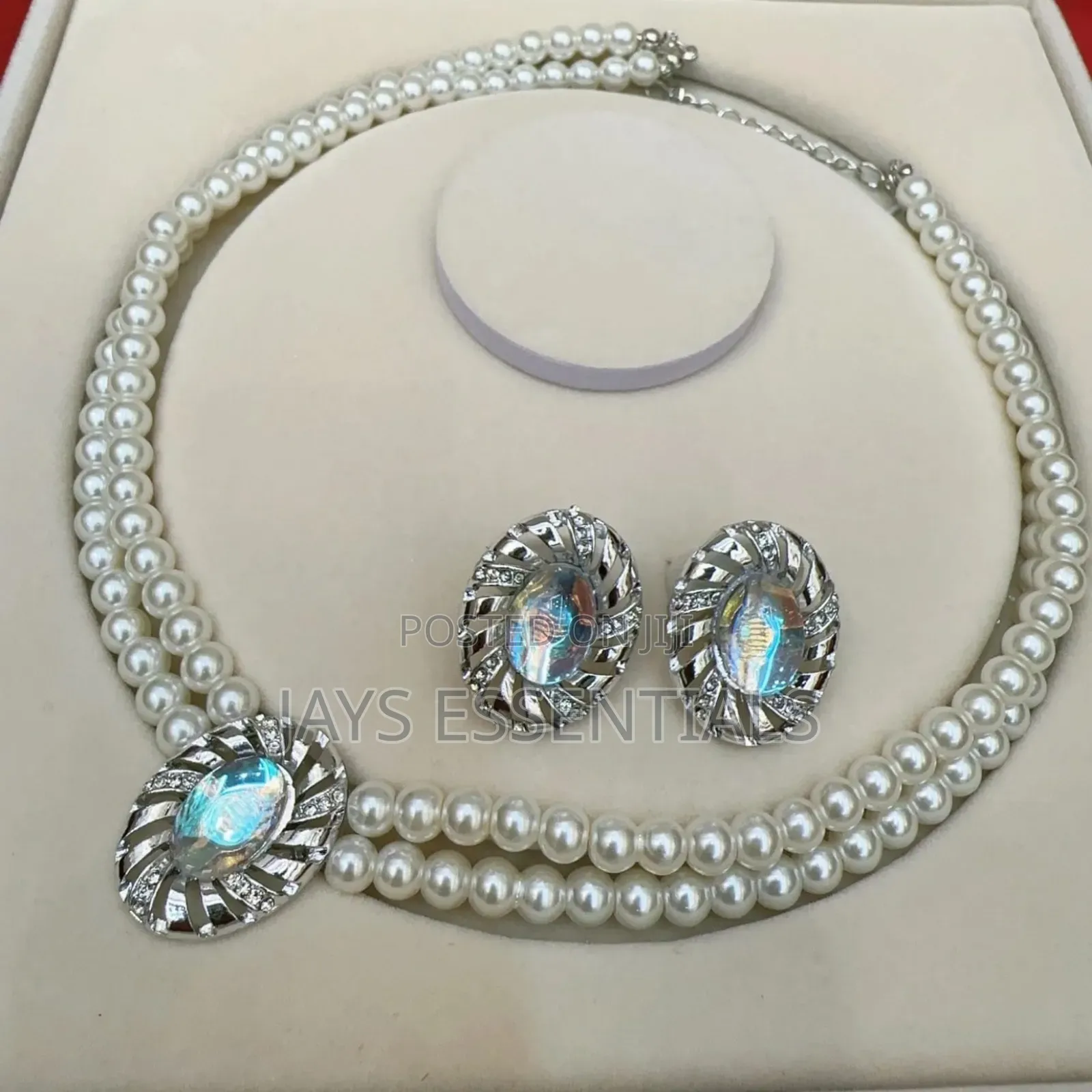 Pearl Necklace and Earrings Set
