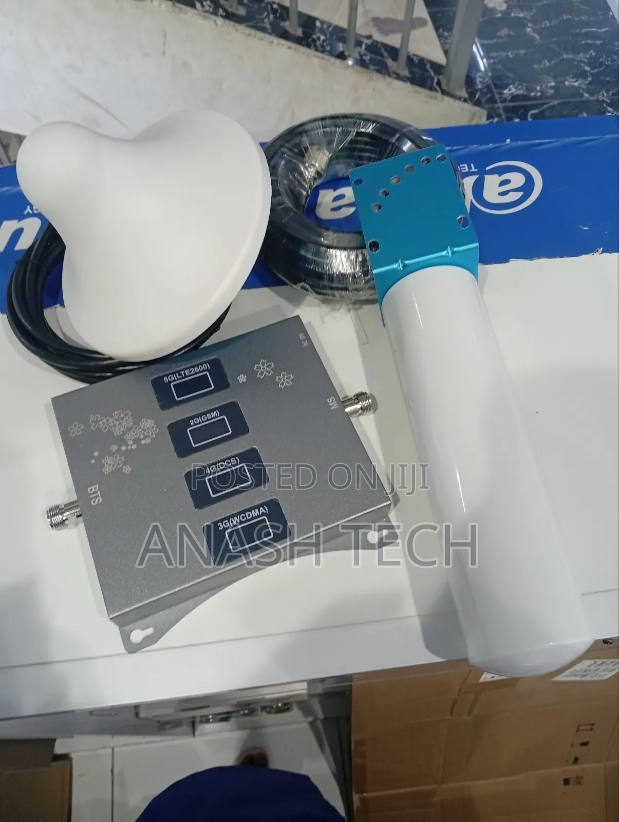 Superlative Triband 900 1800 2100mhz Mobile Signal Booster