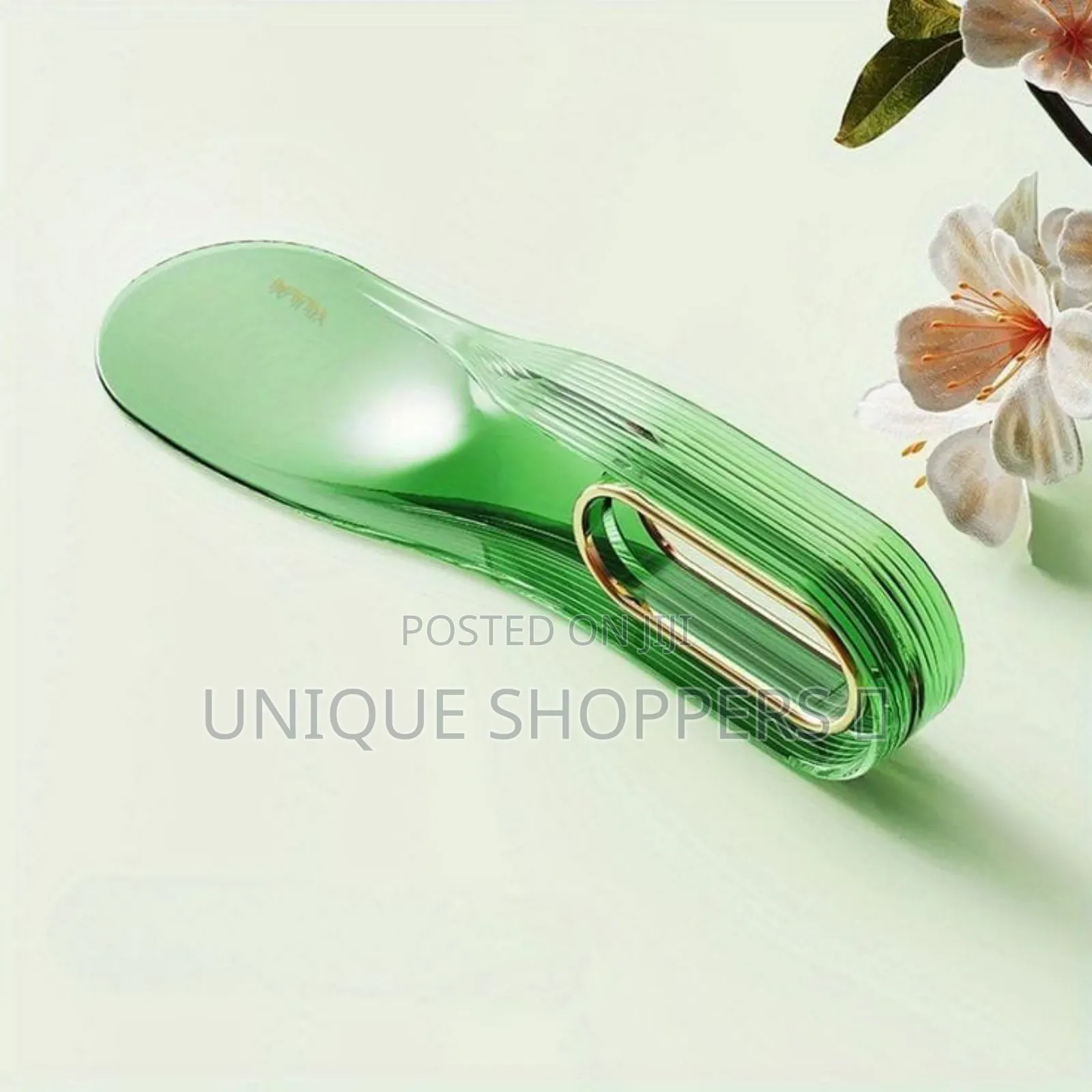 Strong Acrylic Bed Spread Tool