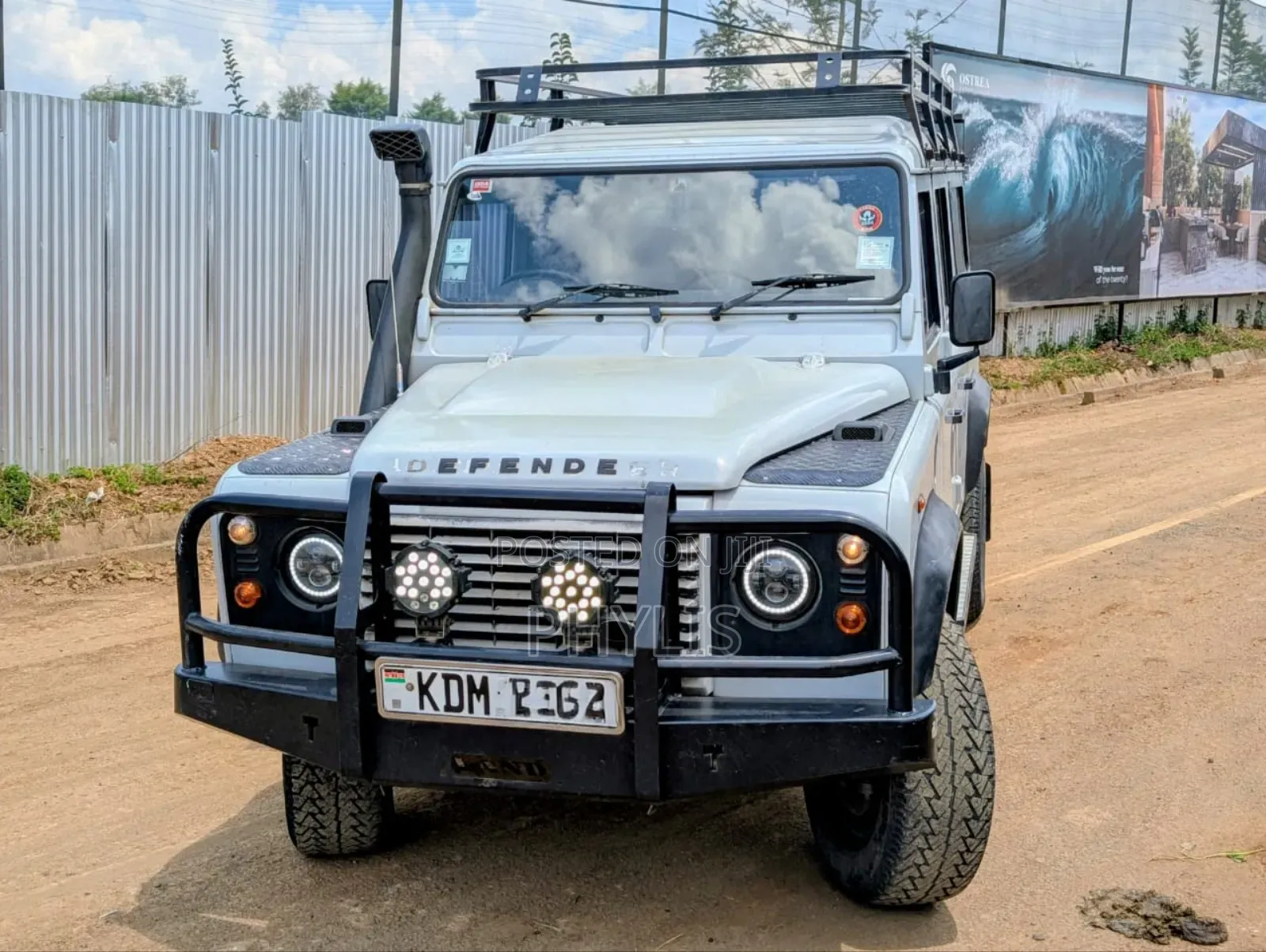 Land Rover Defender Puma 110 2.4 TD 2012 White