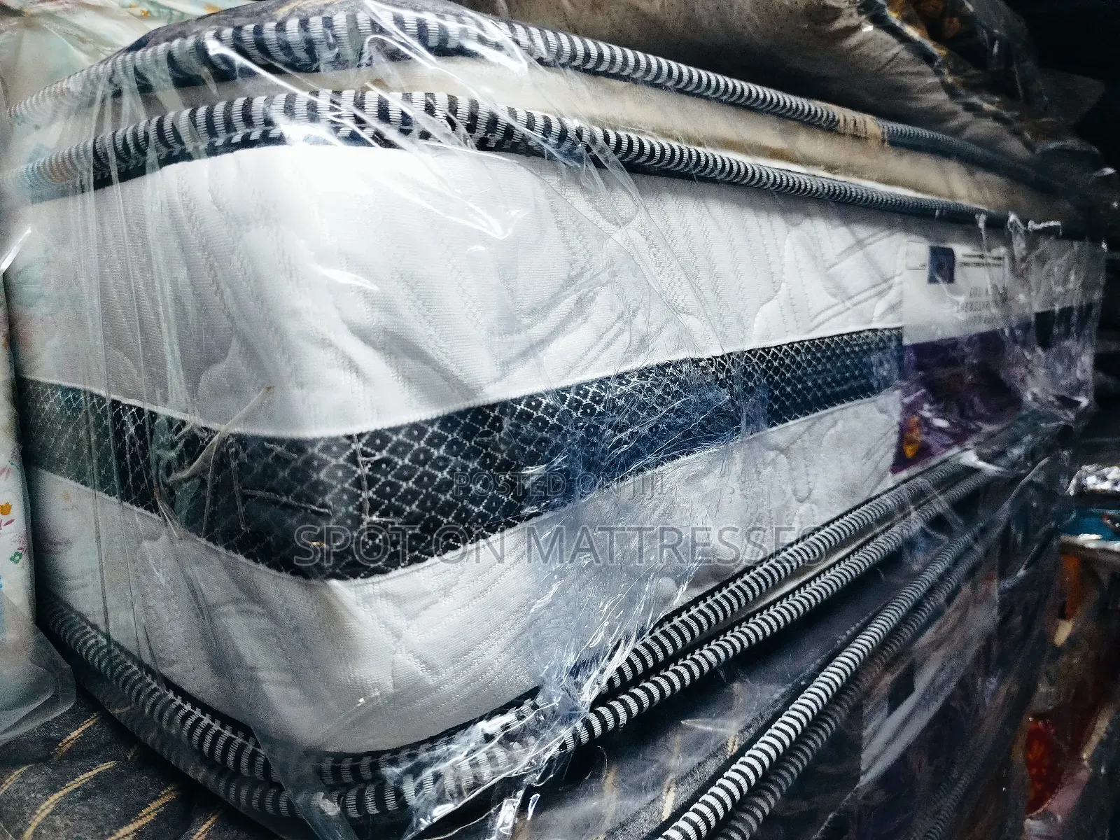 5by6 10inch Pocket Spring Mattresses + Free 2 Pillows+ Free Delivery