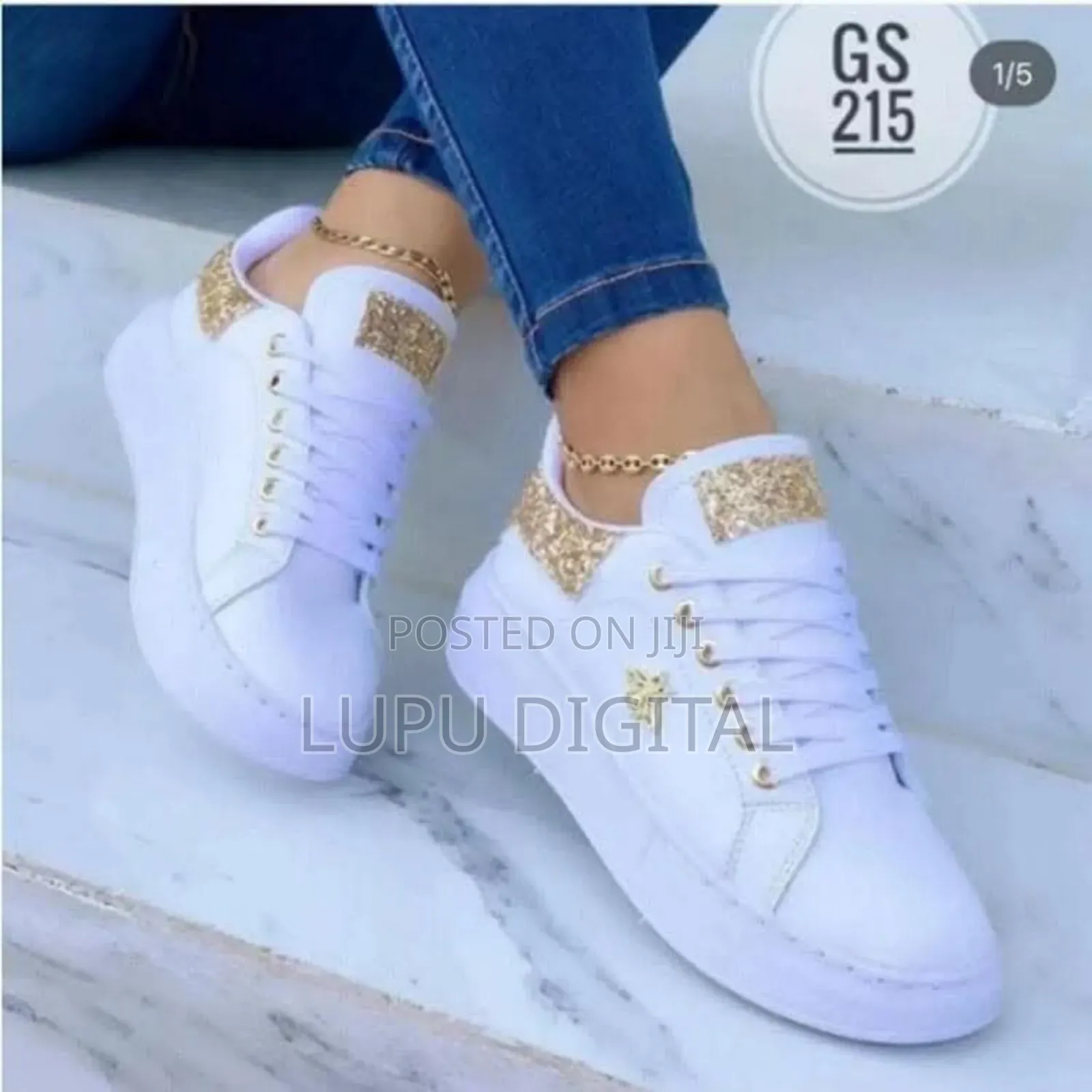 Bee Sneakers Fully Restocked 
Sizes 37 42