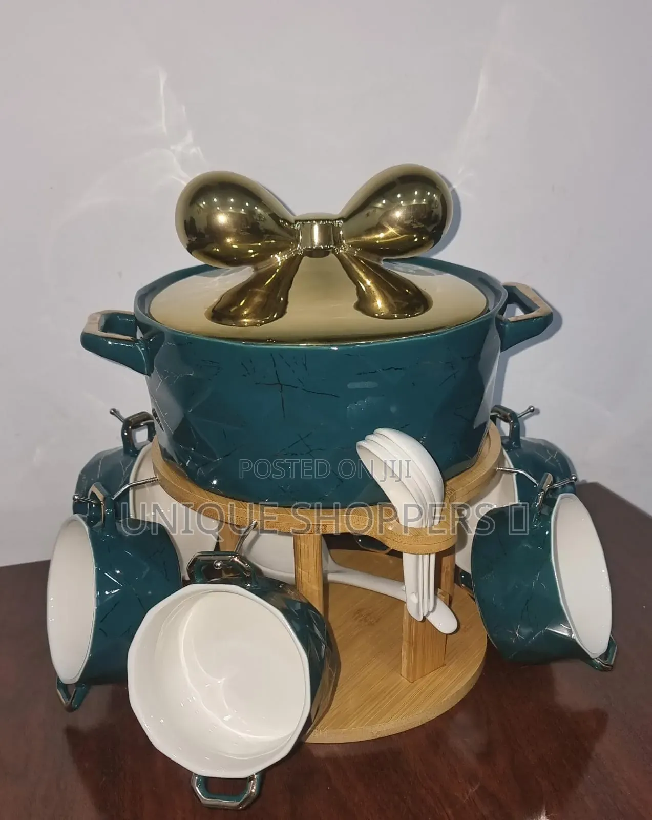 6 Ceramic Marble-Like Soup Bowls 1 Soup Touren on Bamboo Base + Burner
