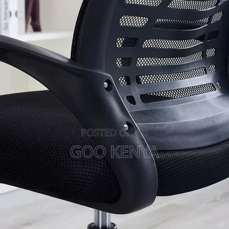 Office Chair; Height Adjustable Rotating Black Office Chair With Arms