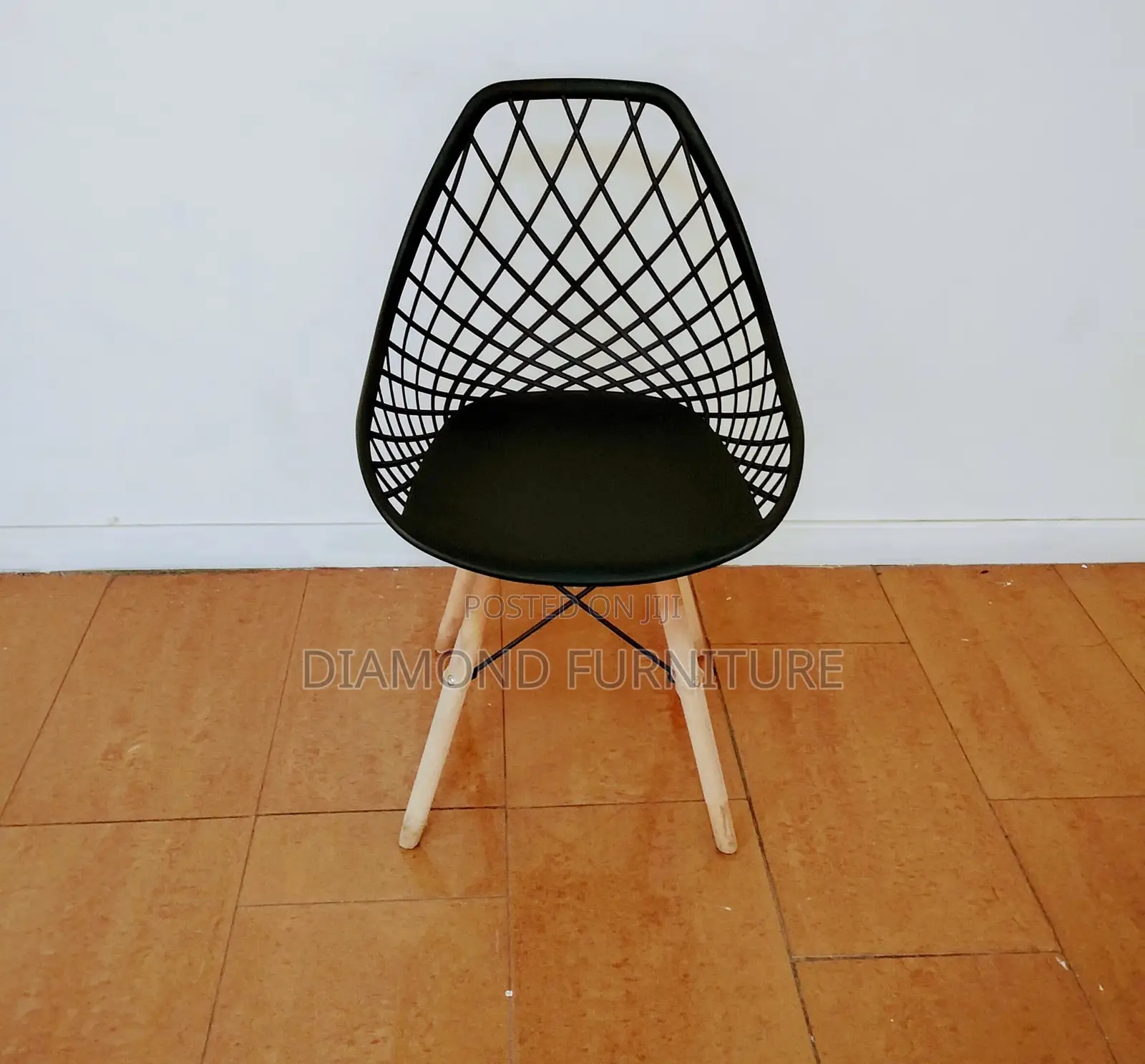 Home Furniture; Eames-Style Side Chair With Sleek Modern Design