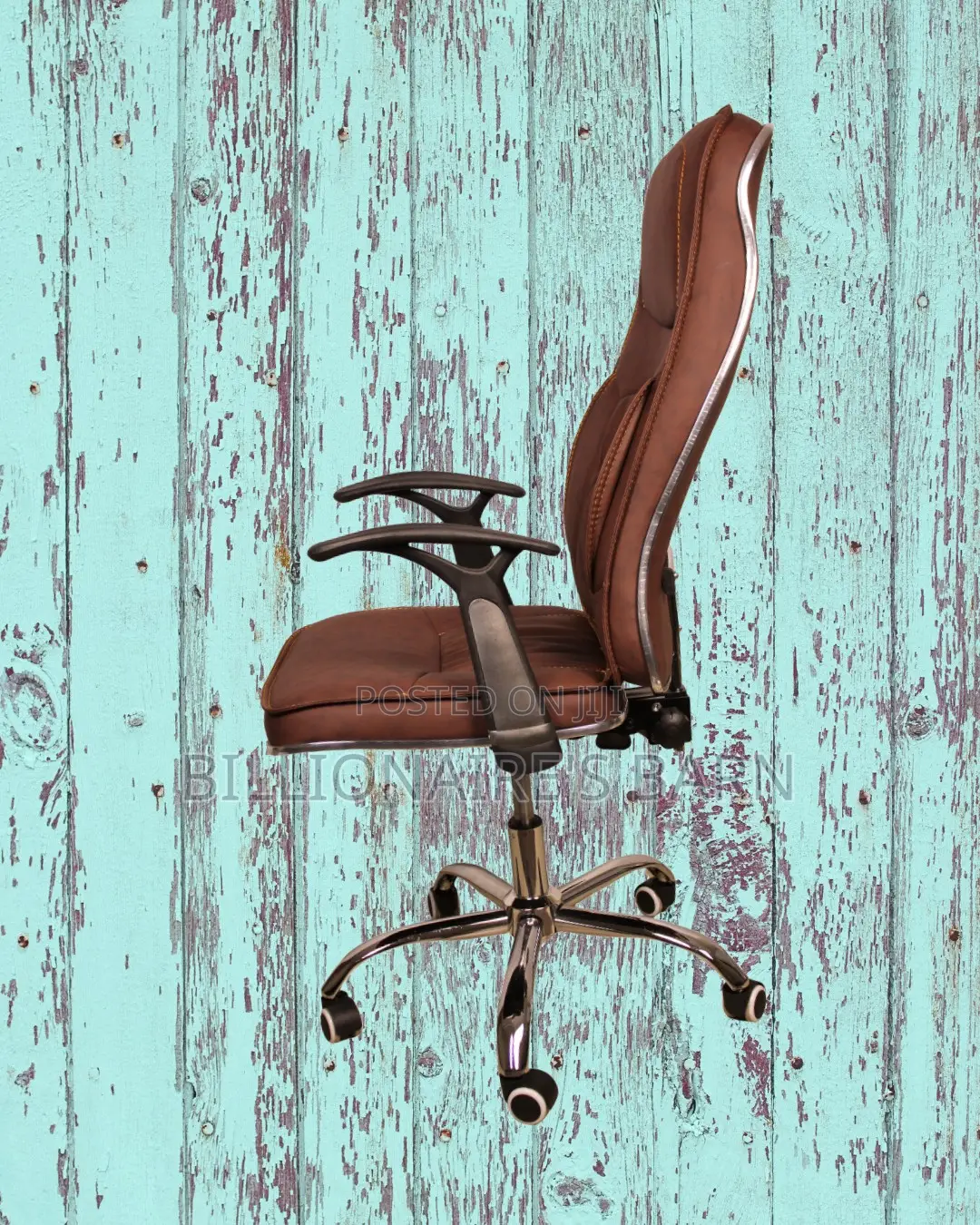 Ergonomic Executive Leather Chair | Sleek Padded Armrests