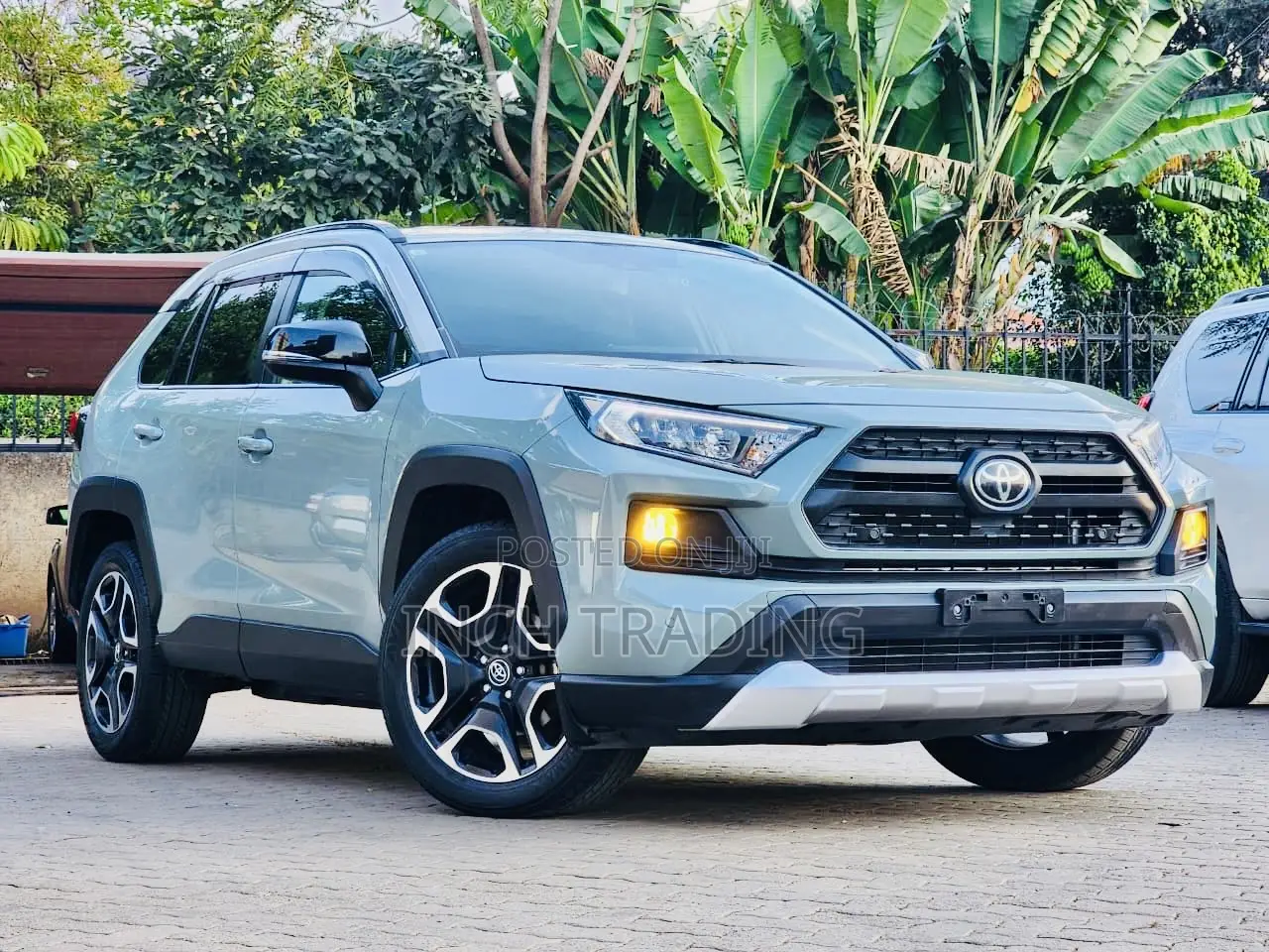 Toyota RAV4 Adventure 2019 Green