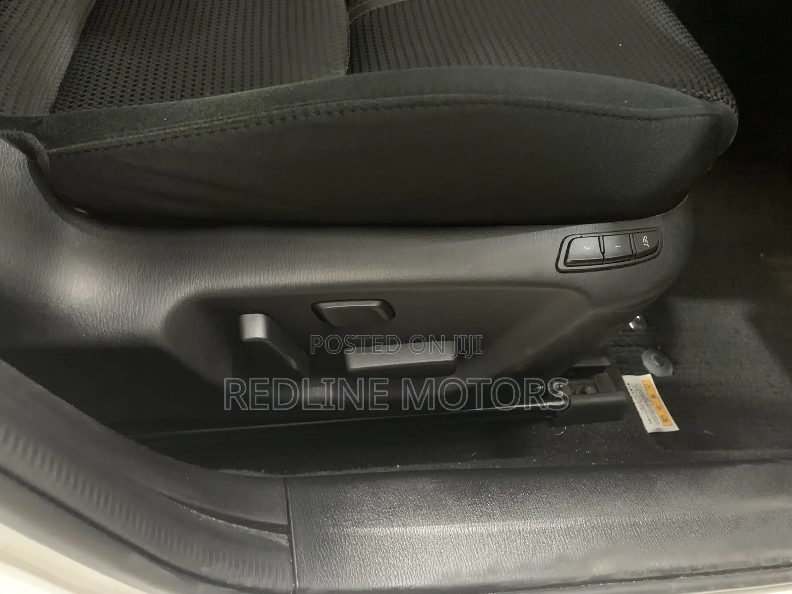 Mazda Axela 2018 Off white