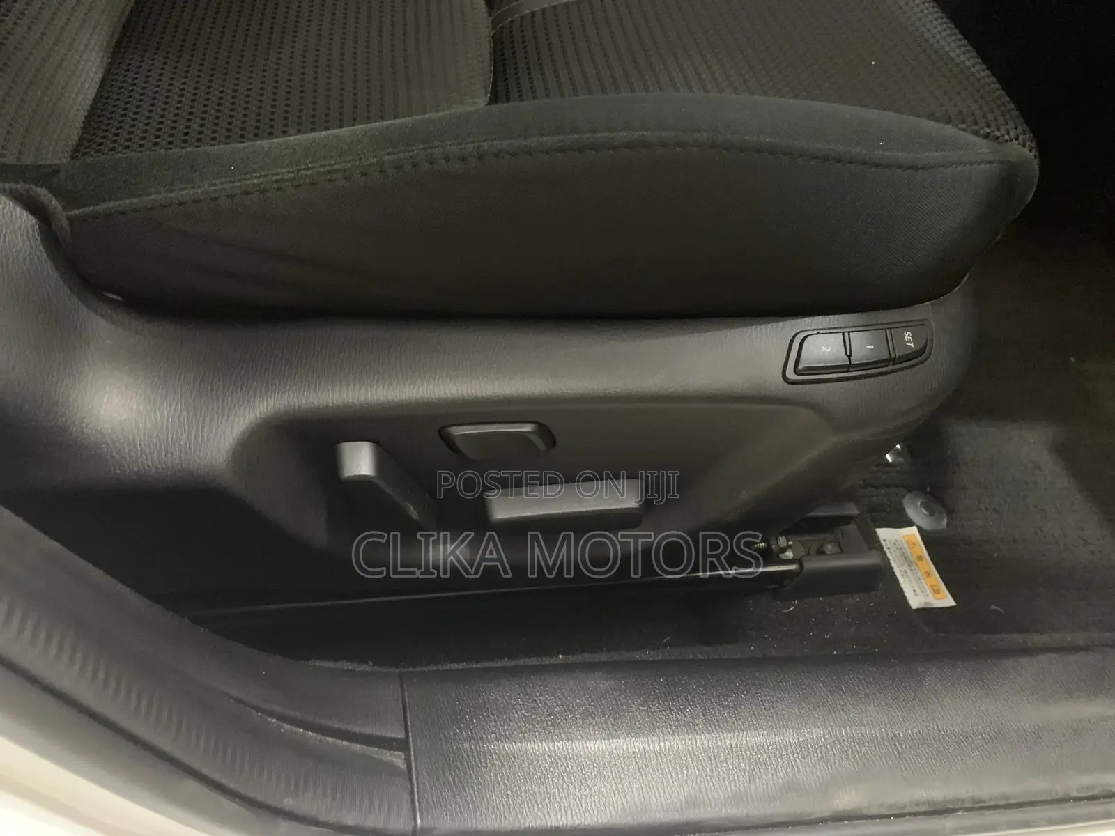 Mazda Axela 2018 Off white