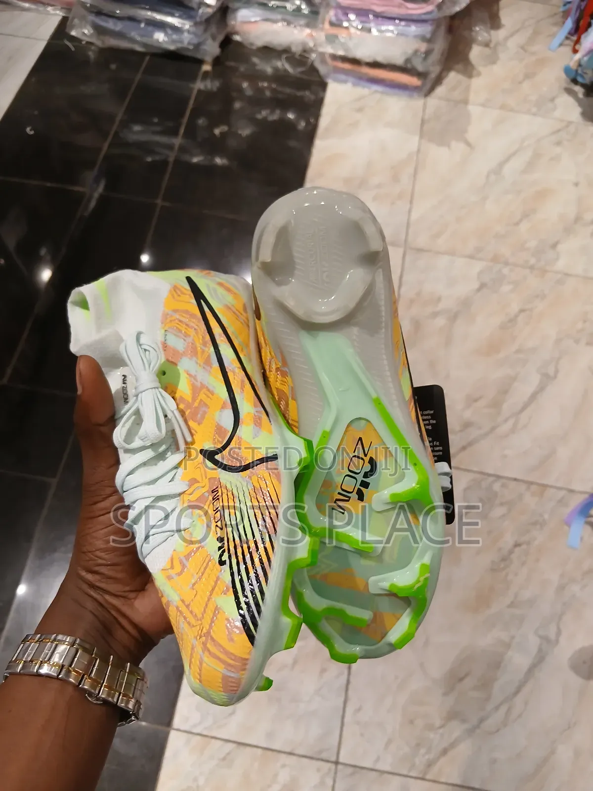 Fresh Air Zoom Nike Football Boots for Kids - Soccer Shoes