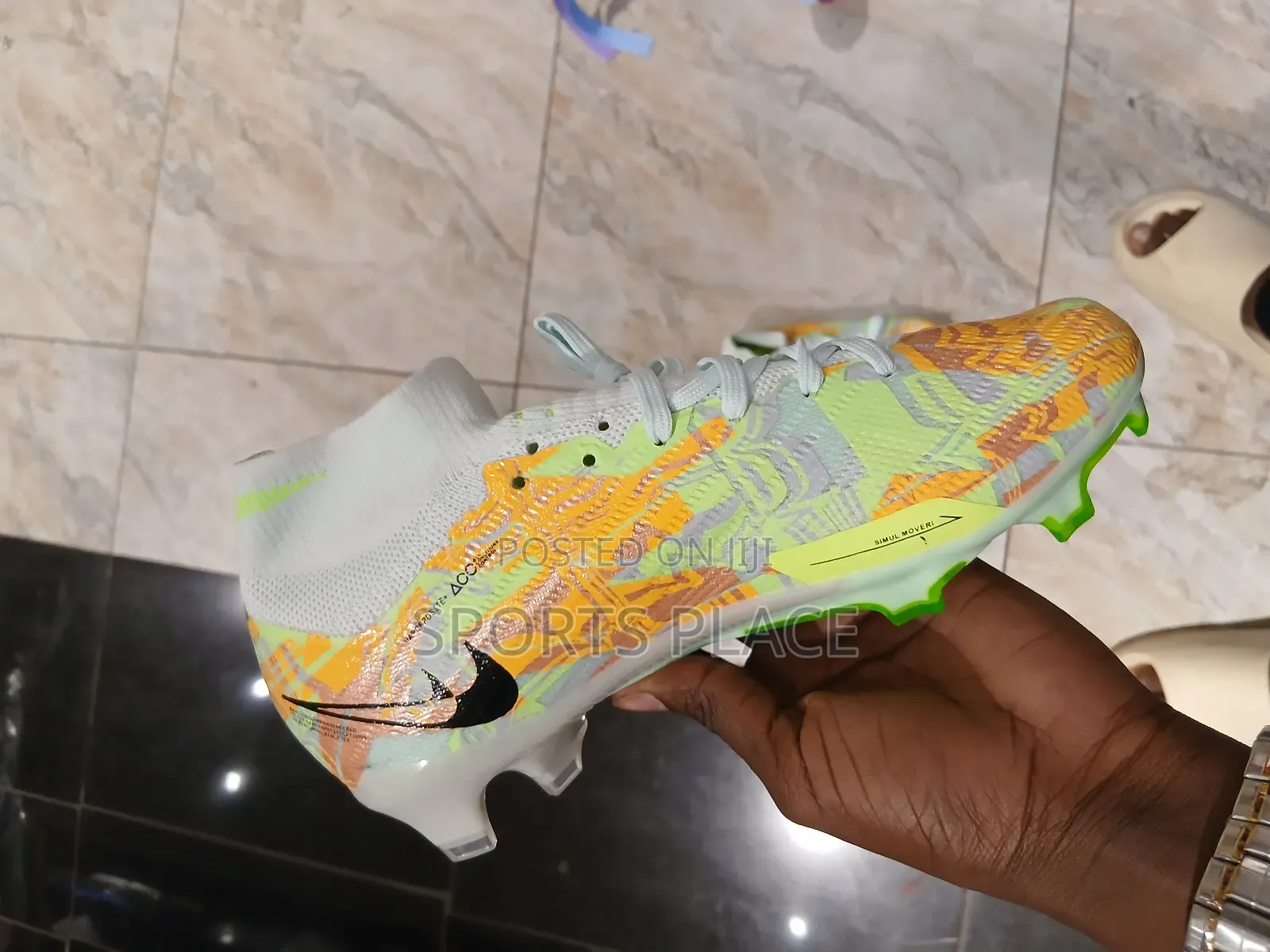 Fresh Air Zoom Nike Football Boots for Kids - Soccer Shoes
