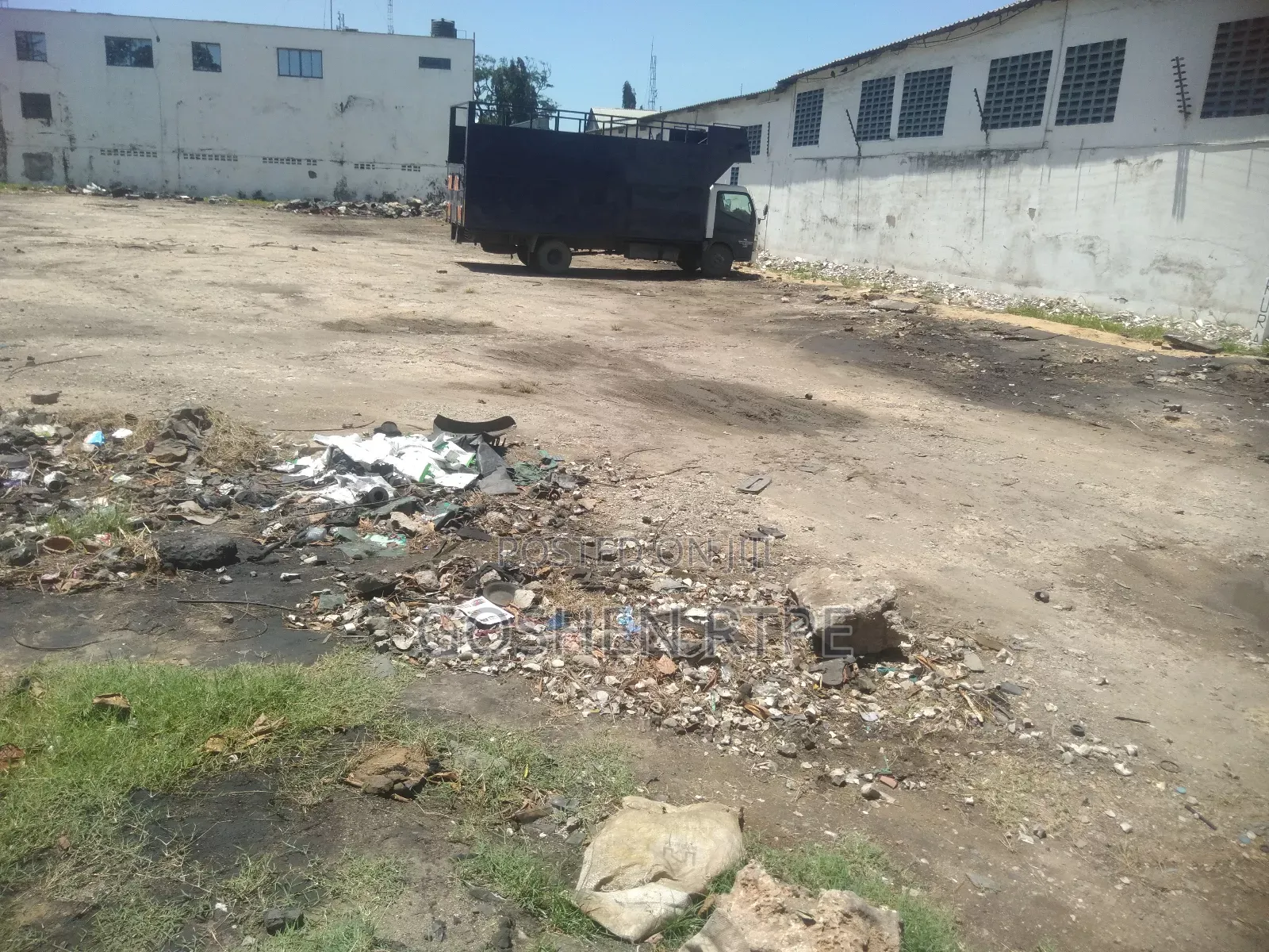 Envious/Very Prime 3/4 Acre Yard on Sale at Sh 120m at Shimanzi Mombasa