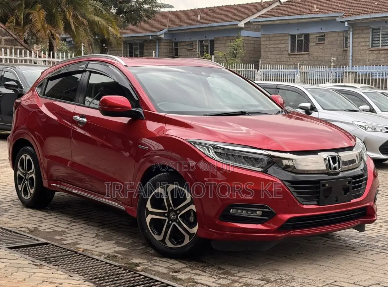Honda Vezel 1.5 Hybrid 2WD 2018 Red
