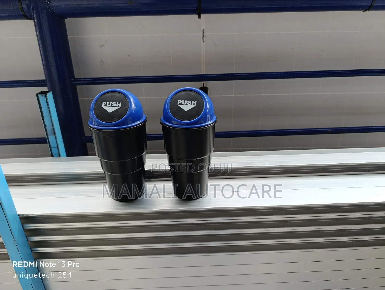 Universal Car Trash Bin /Portable Mini Dust Bin
