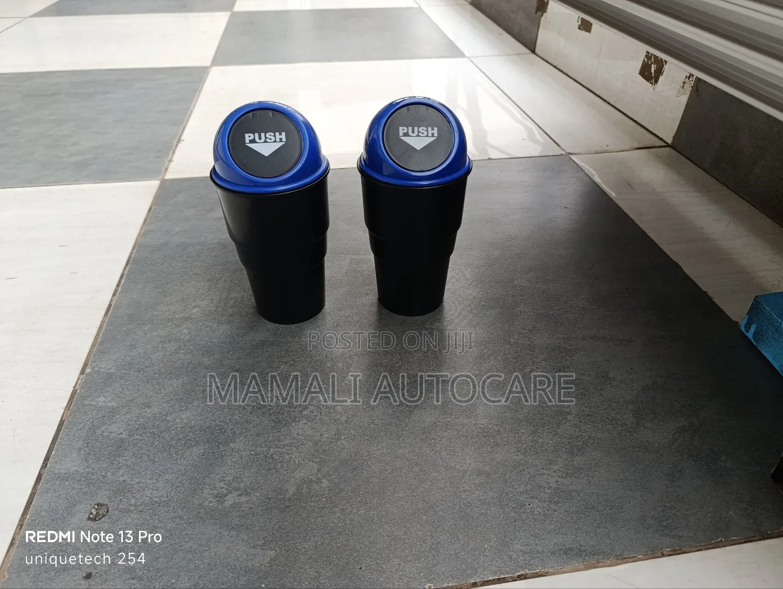 Universal Portable Mini Car Trash Bin/ Compact Trash Holder(Bin)