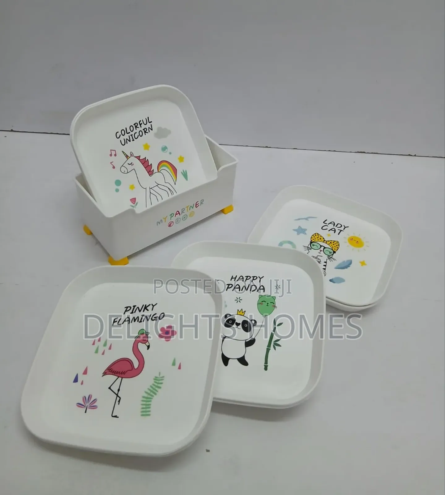 Spit Kids Snack Plates With Stand-Alp