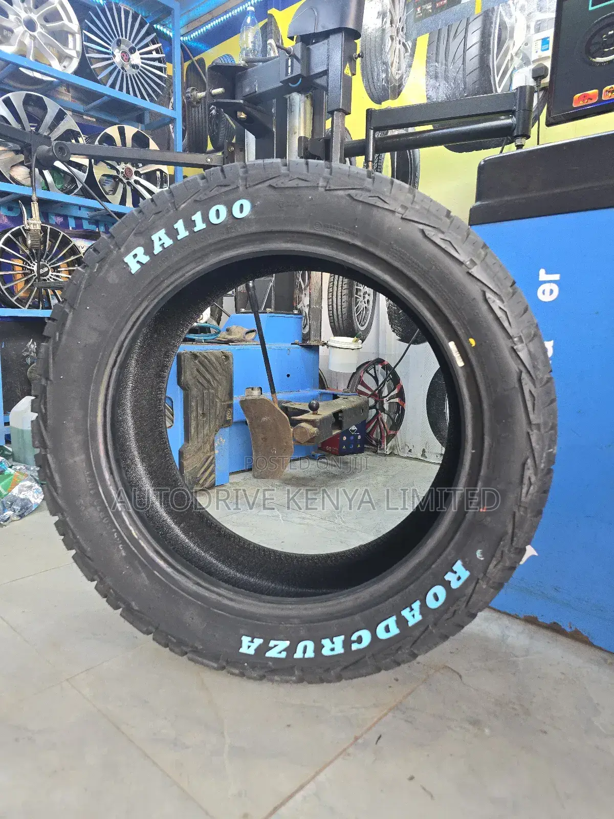 265/50r20 Roadcruza All Terrain Tire