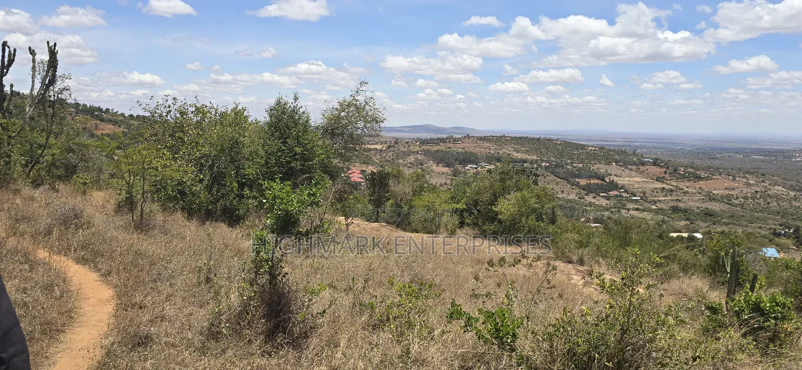 2 Acres for Sale in Mua Hills