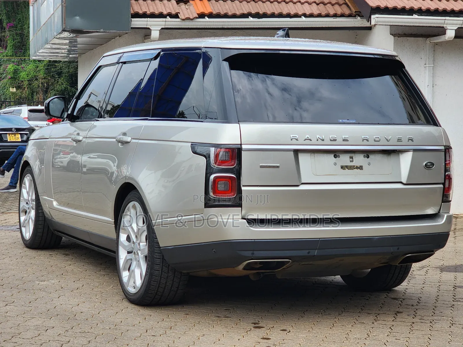 Land Rover Range Rover Vogue 2018 Gold