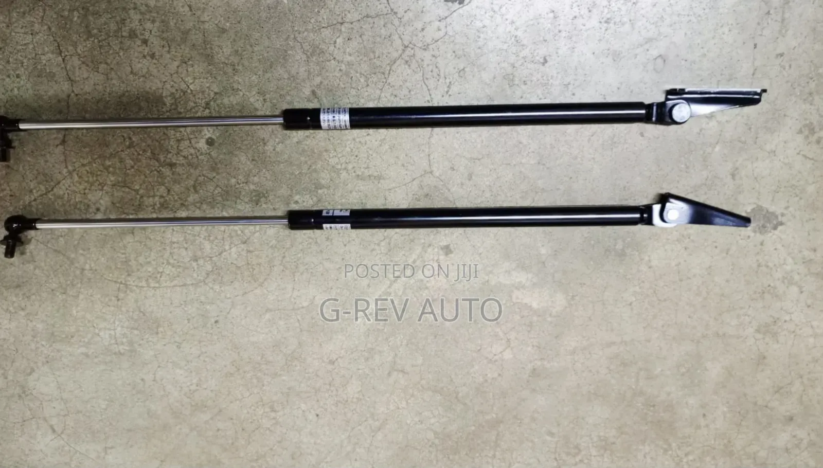 Toyota Fielder Boot Shocks.