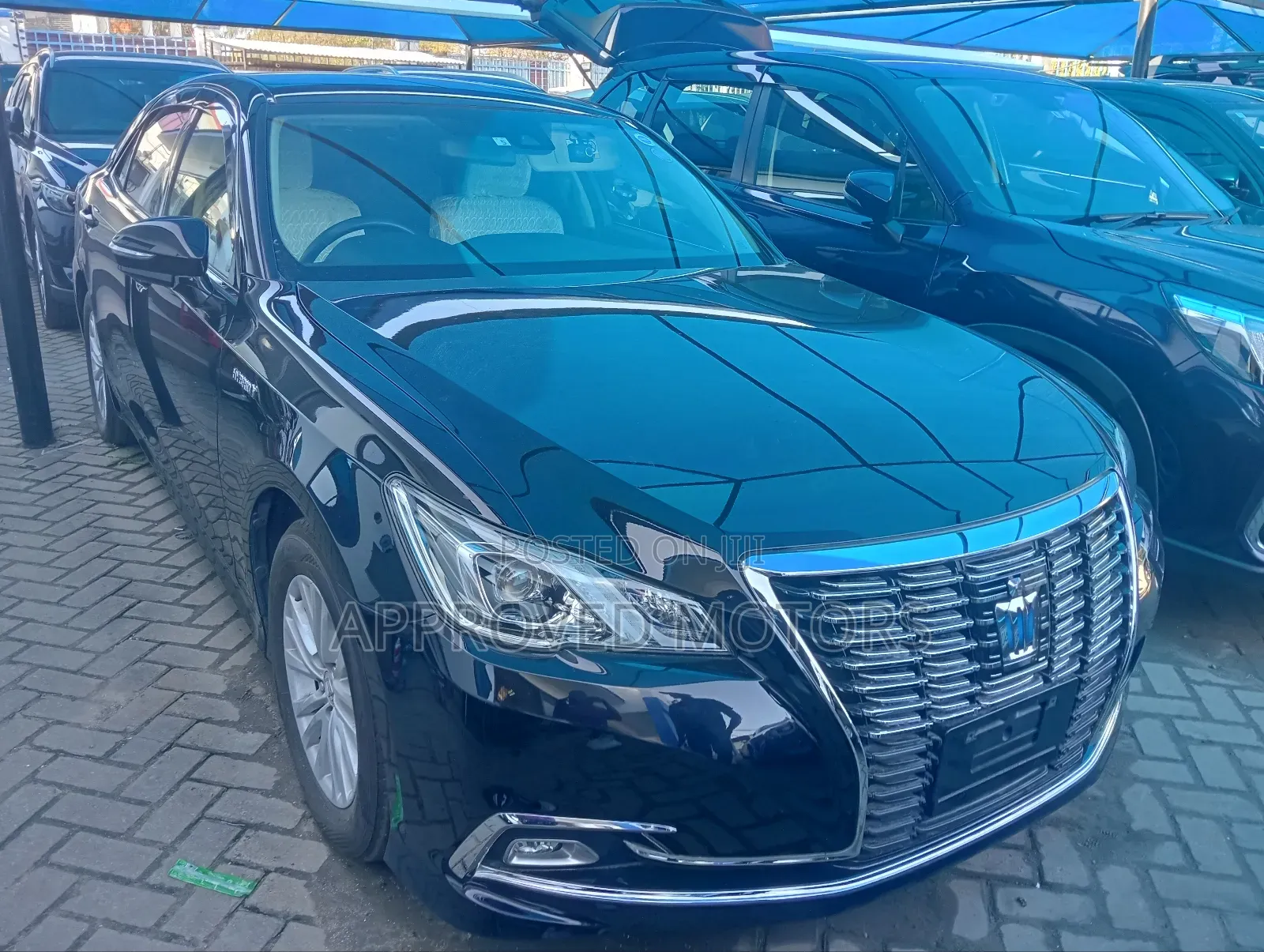 Toyota Crown 2019 Black