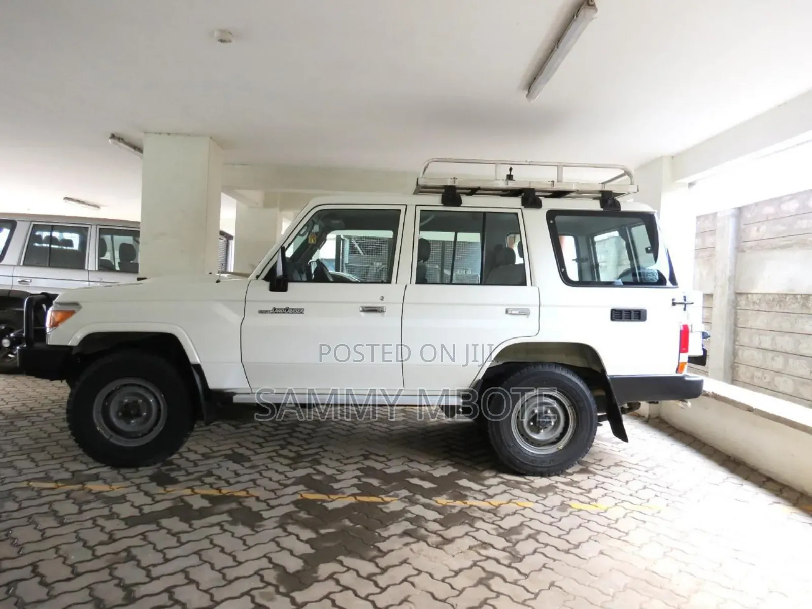 Toyota Land Cruiser 4.0 V6 EXR 2018 White