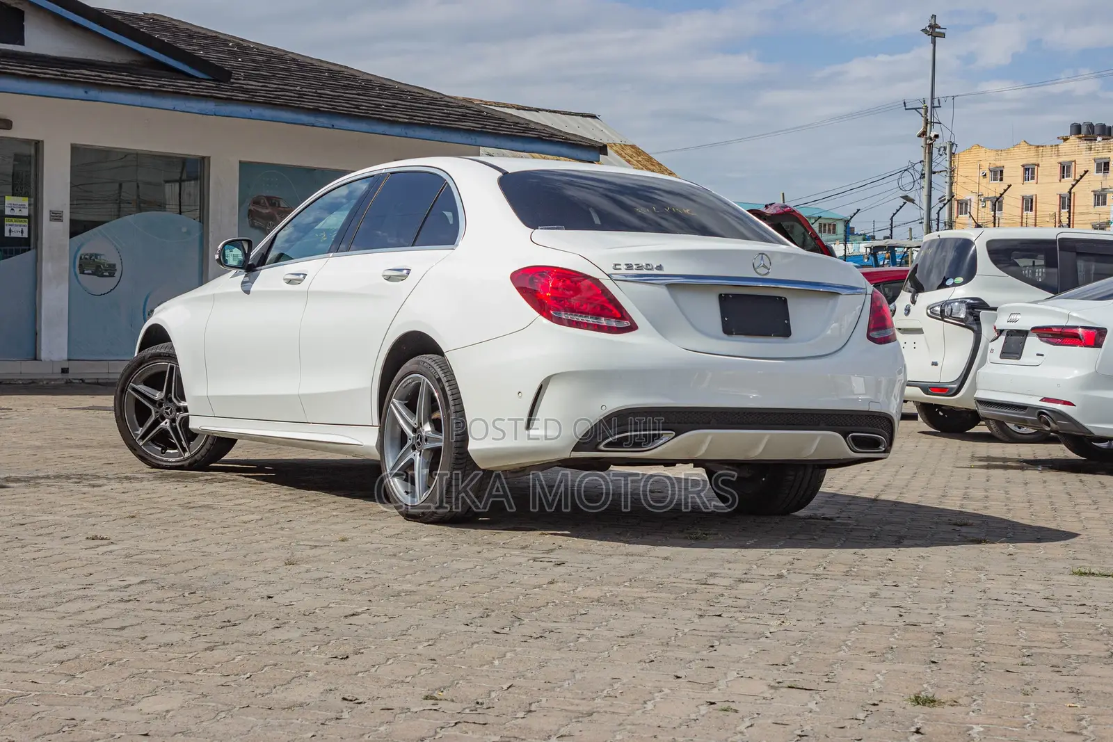 Mercedes-Benz C220 Base 2018 Pearl