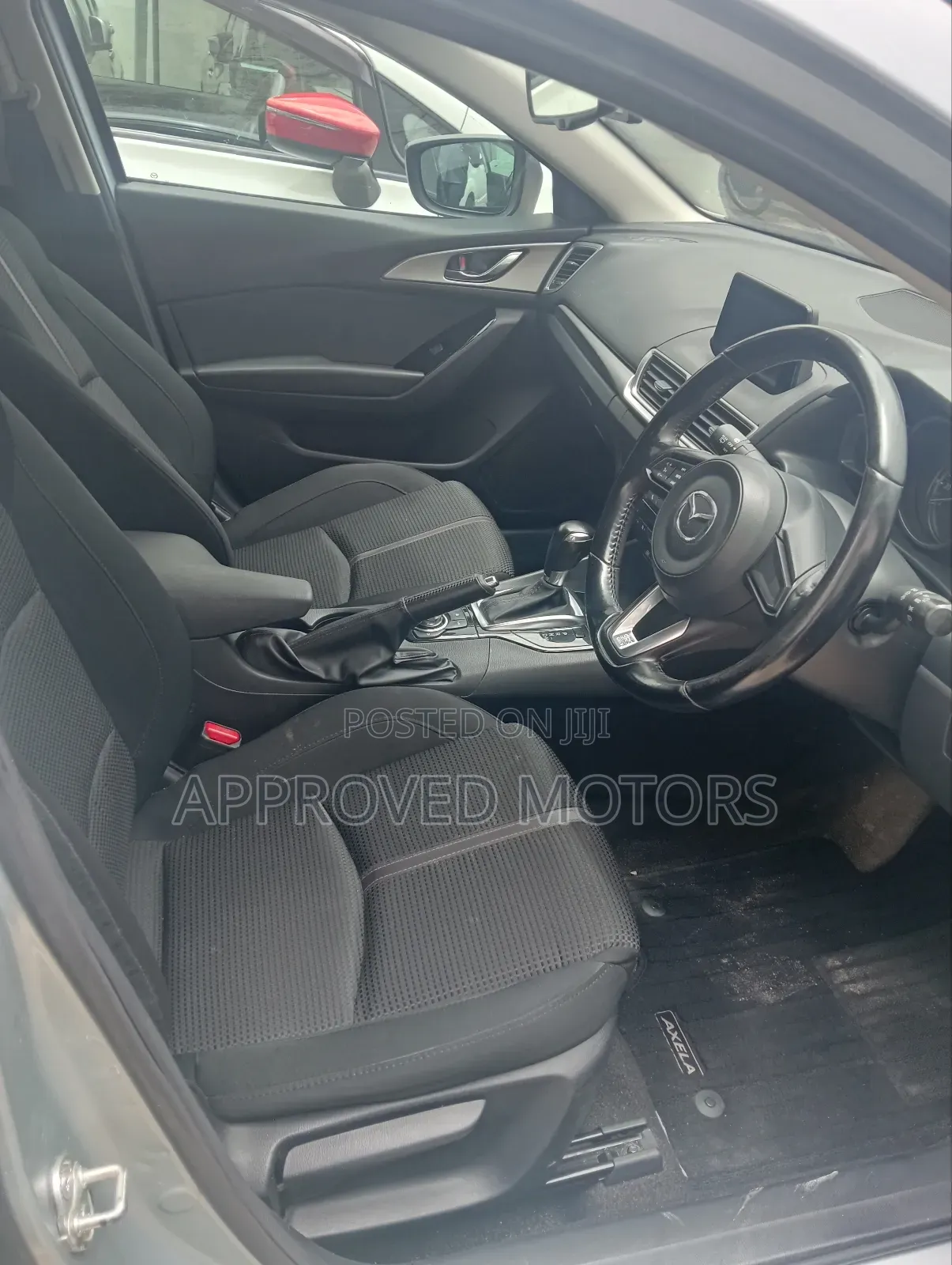 Mazda Axela 2018 Silver