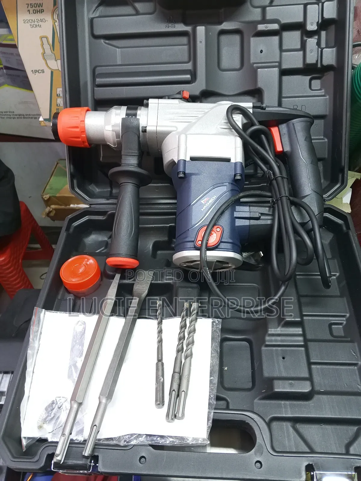 Maxmech Rotary Hammer Drill 1000watts