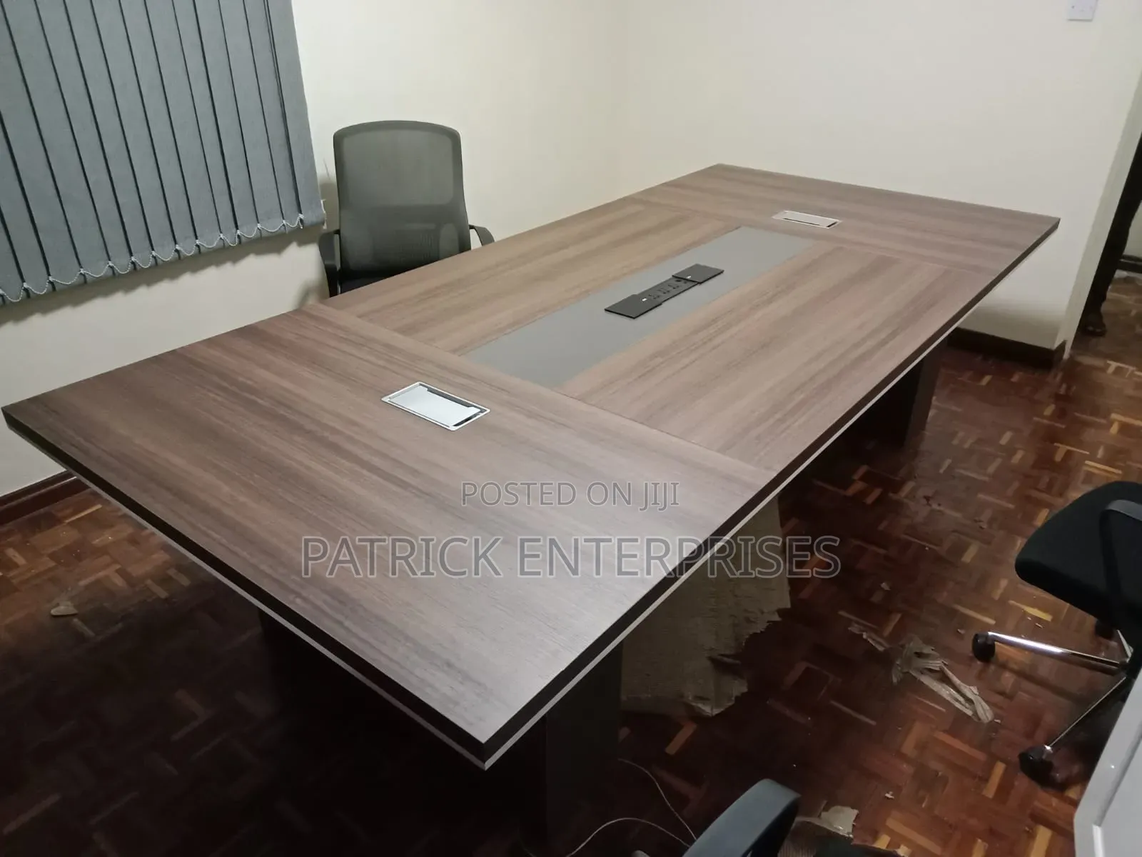 Imported Modern Conference/ Office Meeting Table 3 Mtrs