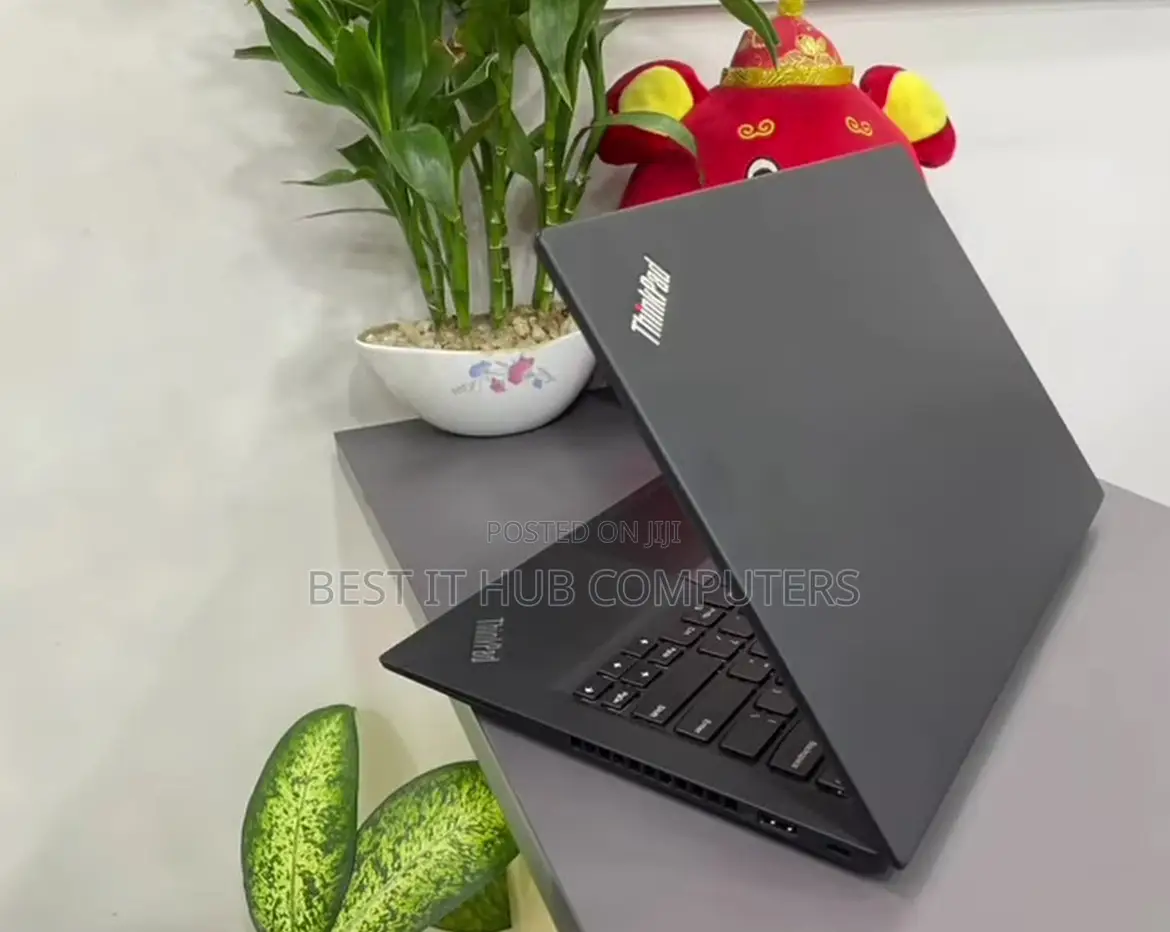 Laptop Lenovo ThinkPad T14s Gen 2 16GB Intel Core i7 SSD 512GB