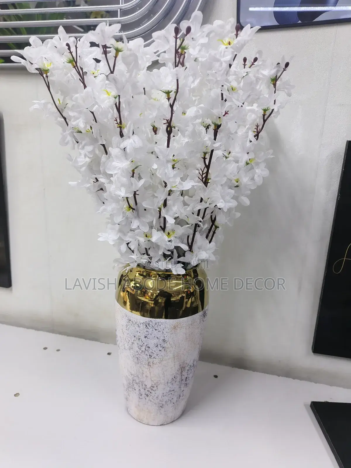Modern Cylindrical Ceramic Gold Flower Vase /Flowers