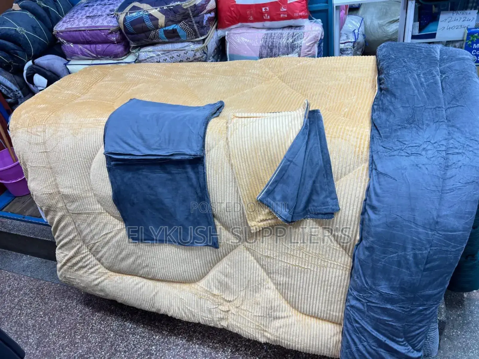 *High Quality Warm Velvet Duvets*
 *Size 6*7*