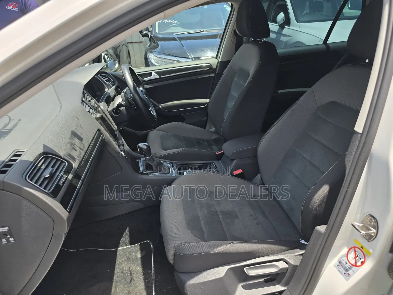 Volkswagen Golf 2018 White