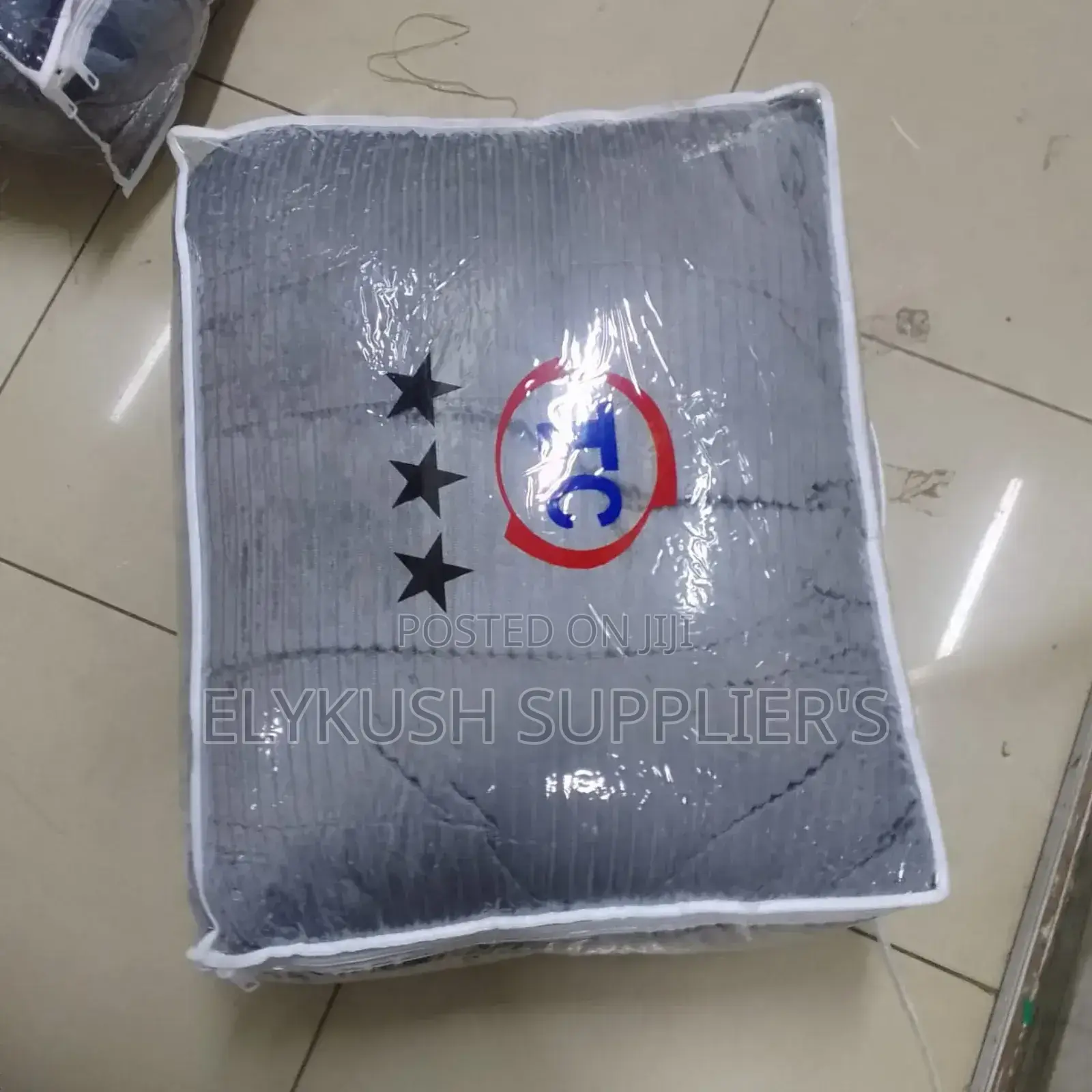 *High Quality Warm Velvet Duvets* *Brand:Tc* ~ Size: 6*7