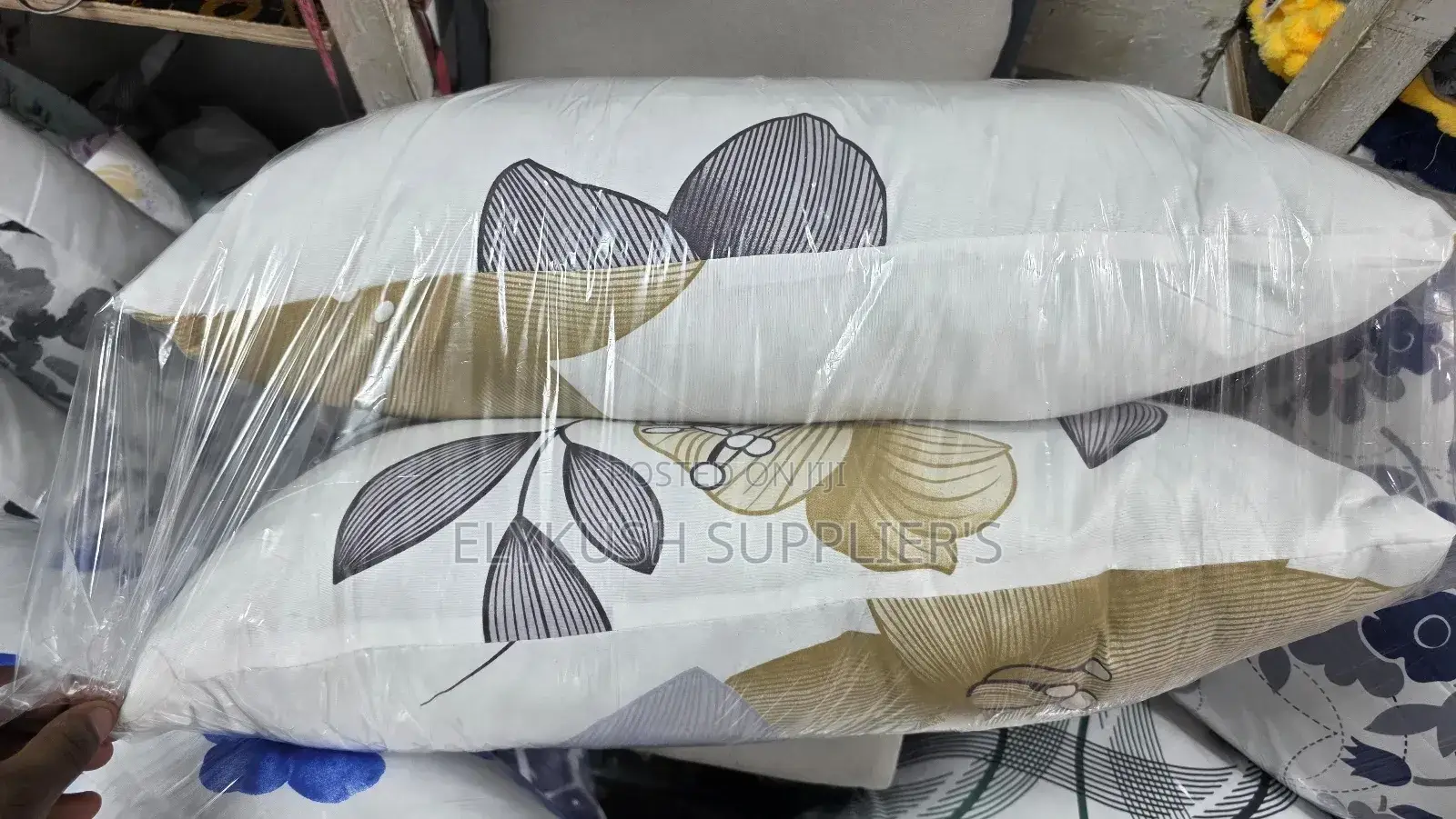 *Flowered Fiber Bed Pillows