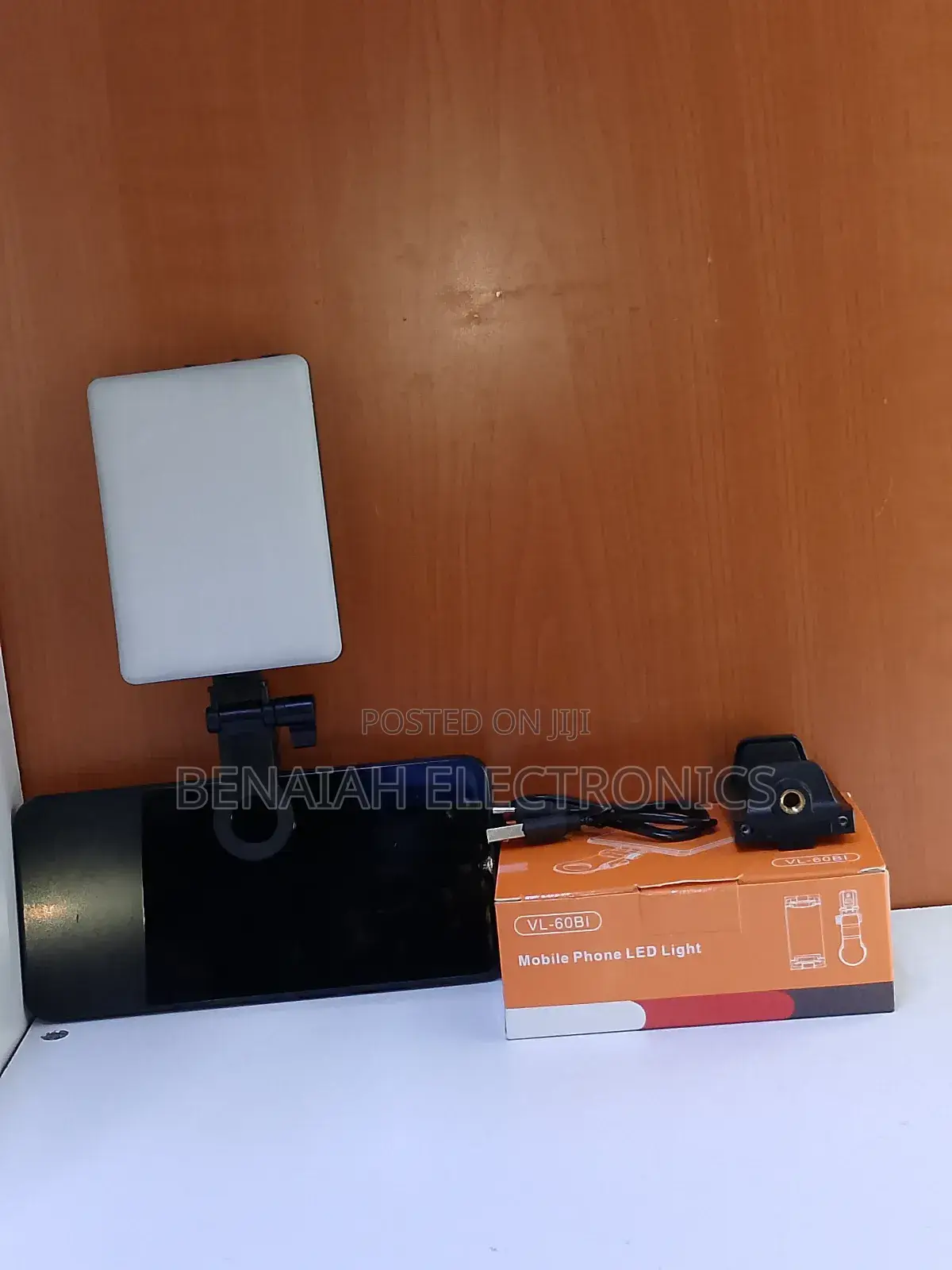 Sharp Led Light for Selfie Ideal for Mobile Phones Laptop and Tablets