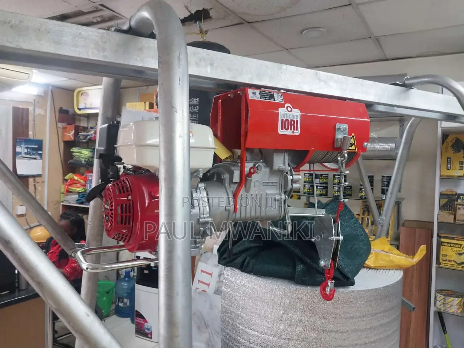 Iori Italy Concrete Hoist 1tonne
