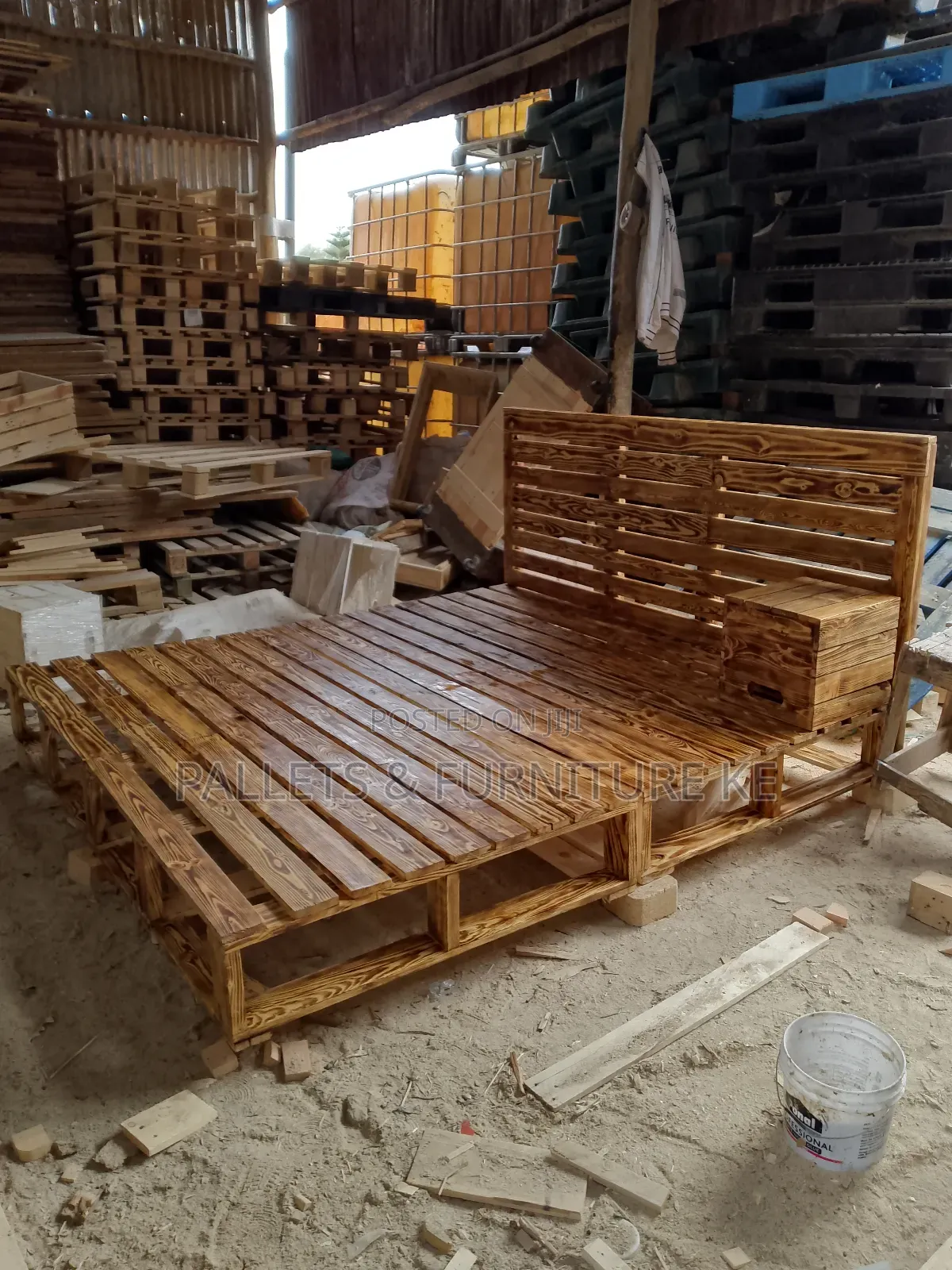 Pallet Bed