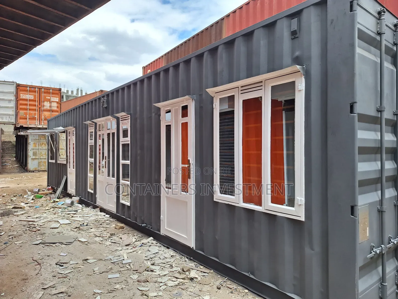 40ft Container Barbershop/ Office/ Kitchen Unit.