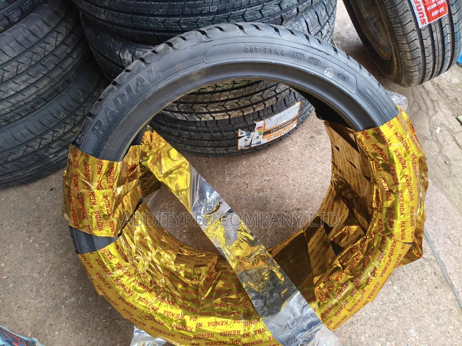 255/35r18 Kenda Tires