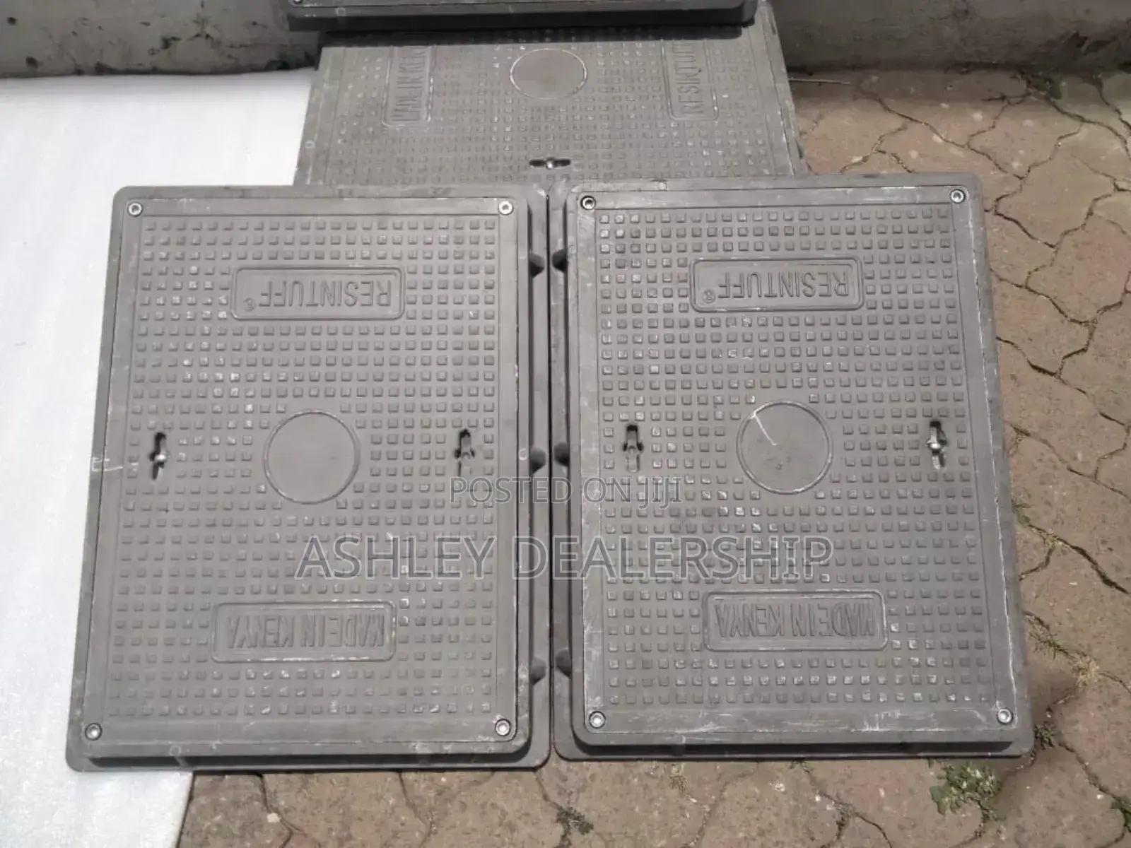 Lockable Resintuff Manhole Cover