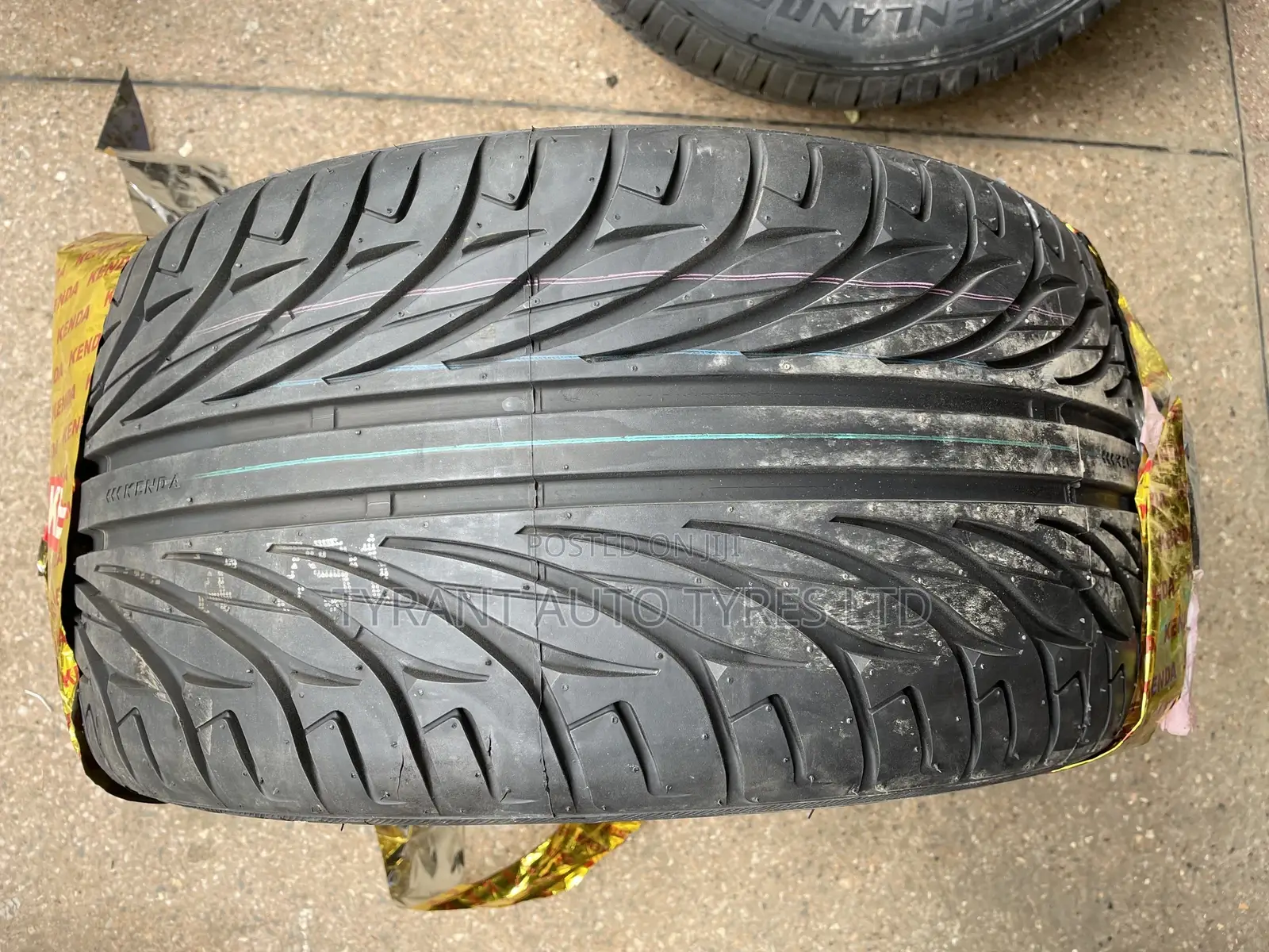255/35r18 Kenda Tires Kr20