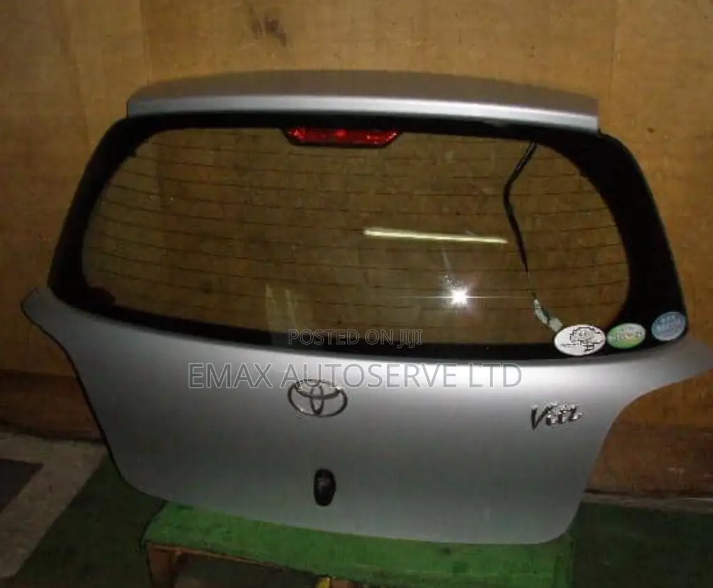 Toyota Vitz 2004-2005 Boot / Tailgate