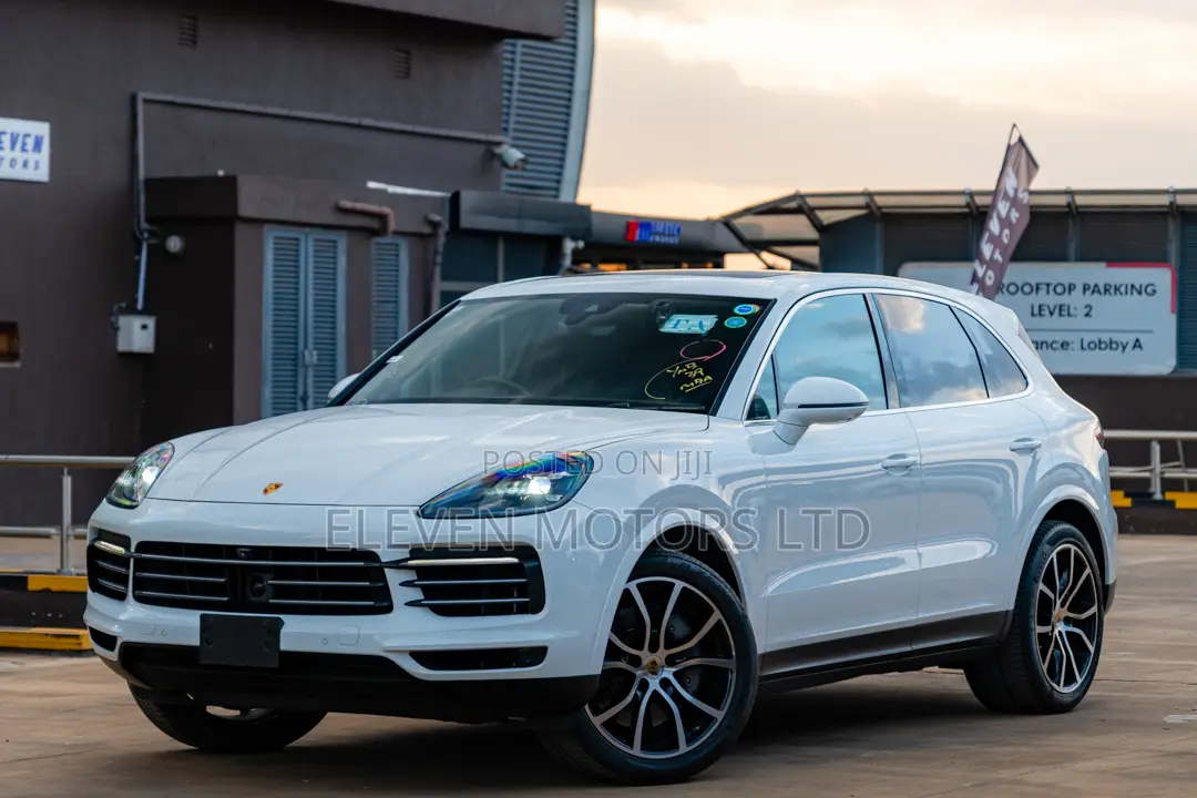 Porsche Cayenne 2018 White