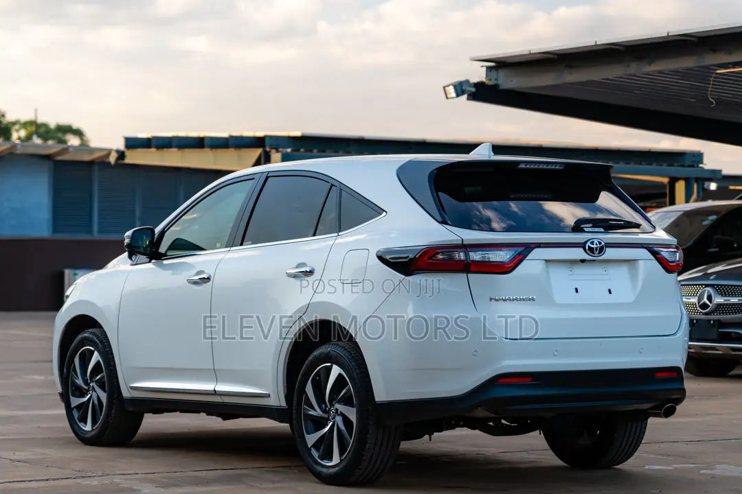 Toyota Harrier 2018 White