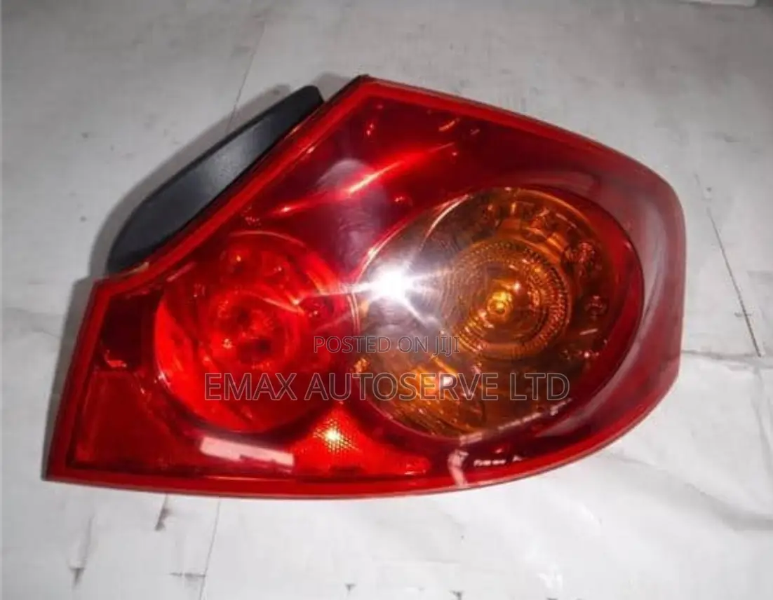 Nissan Skyline/ Infinity 2007 Taillight