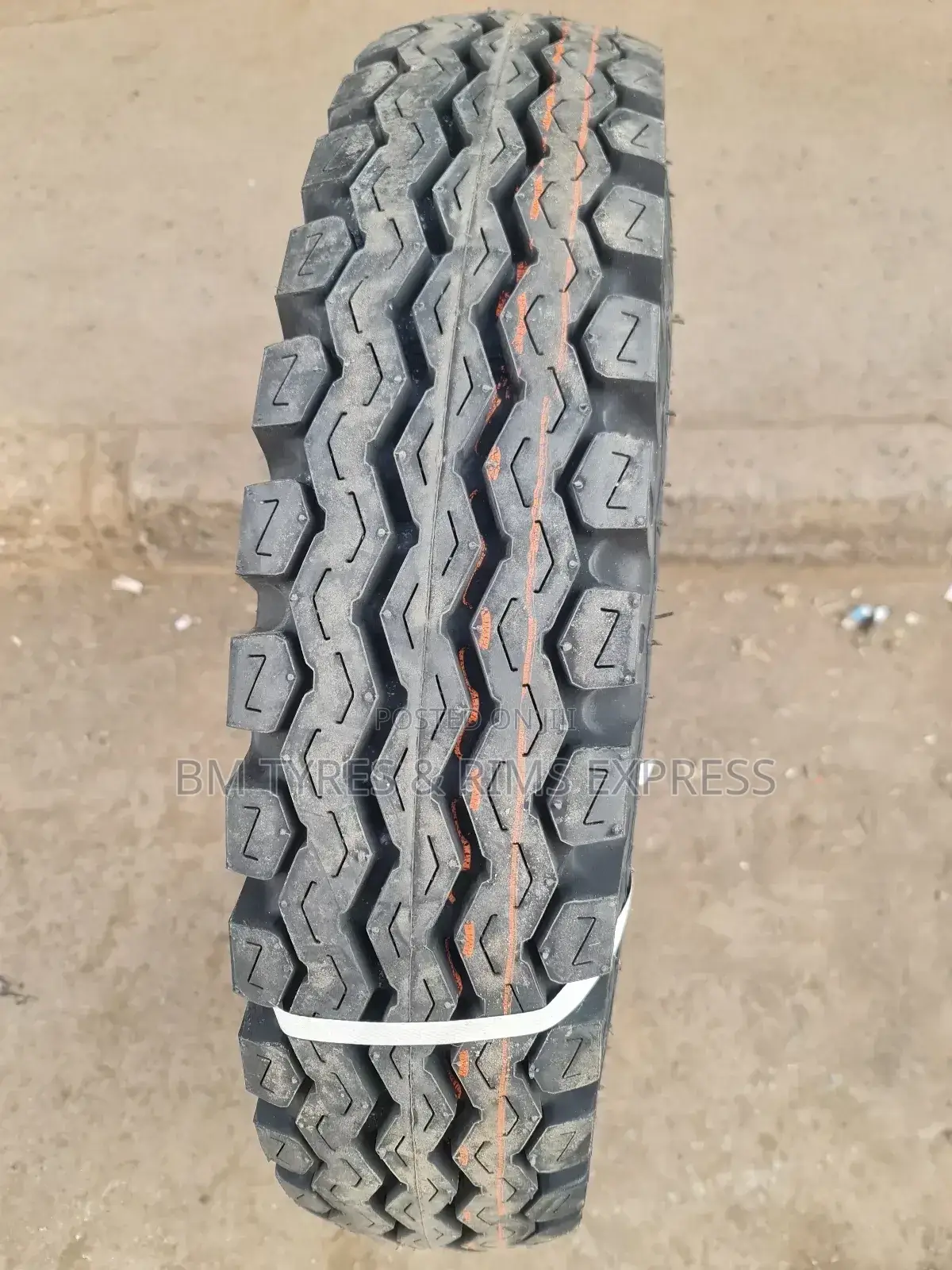 750 R16 Ceat Tyres (India) Commercial.