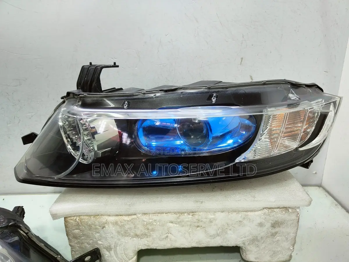 Honda Odyssey 2005-2008 Headlight Xenon