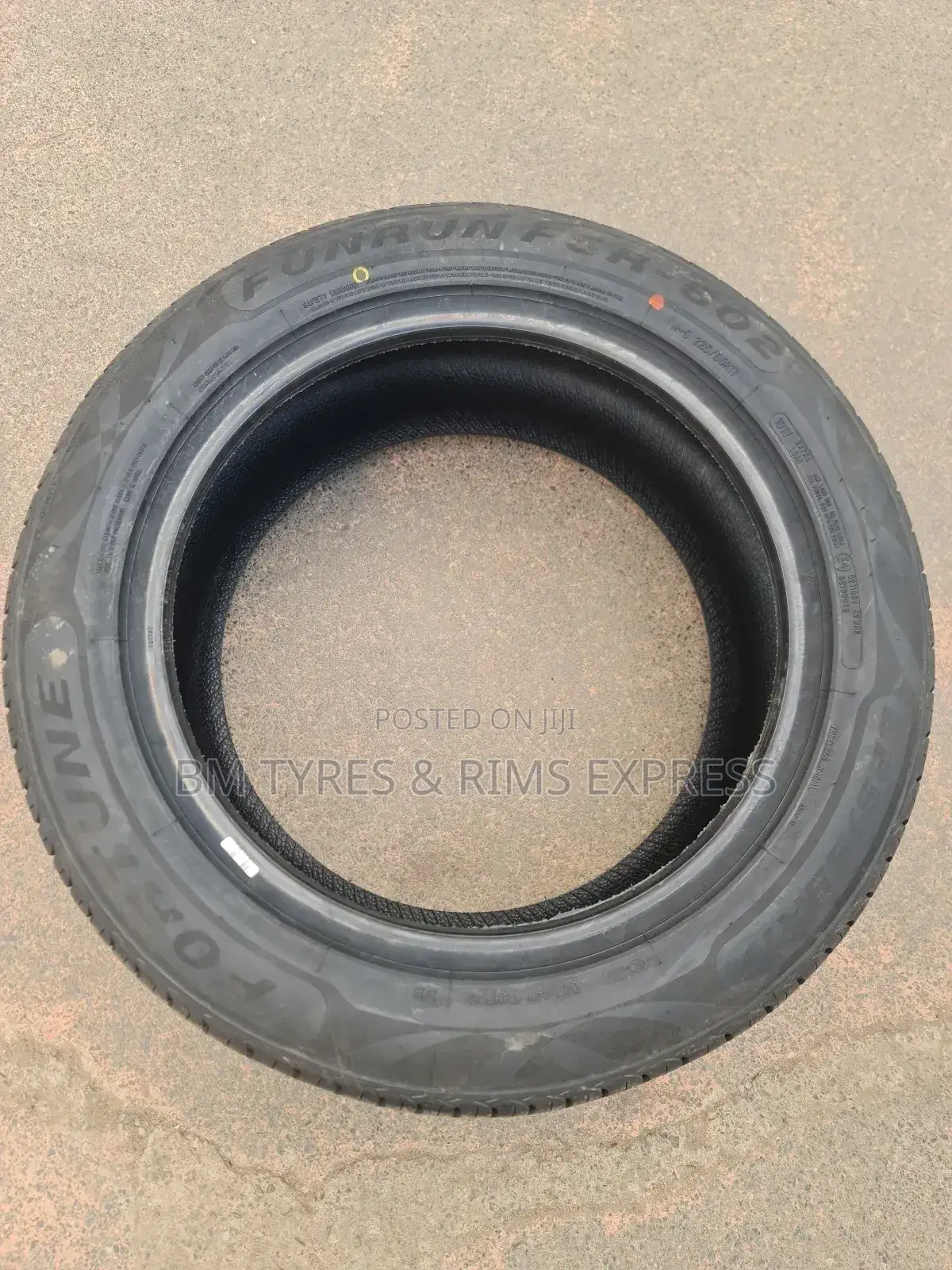 225 /55 R17 Fortune Tyres (Funrun)